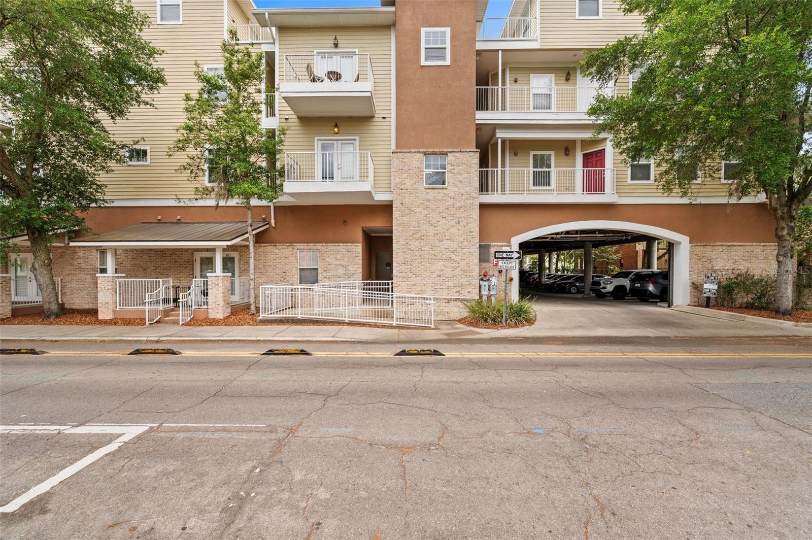 Image 5 of 29 For 1500 4th Avenue 208