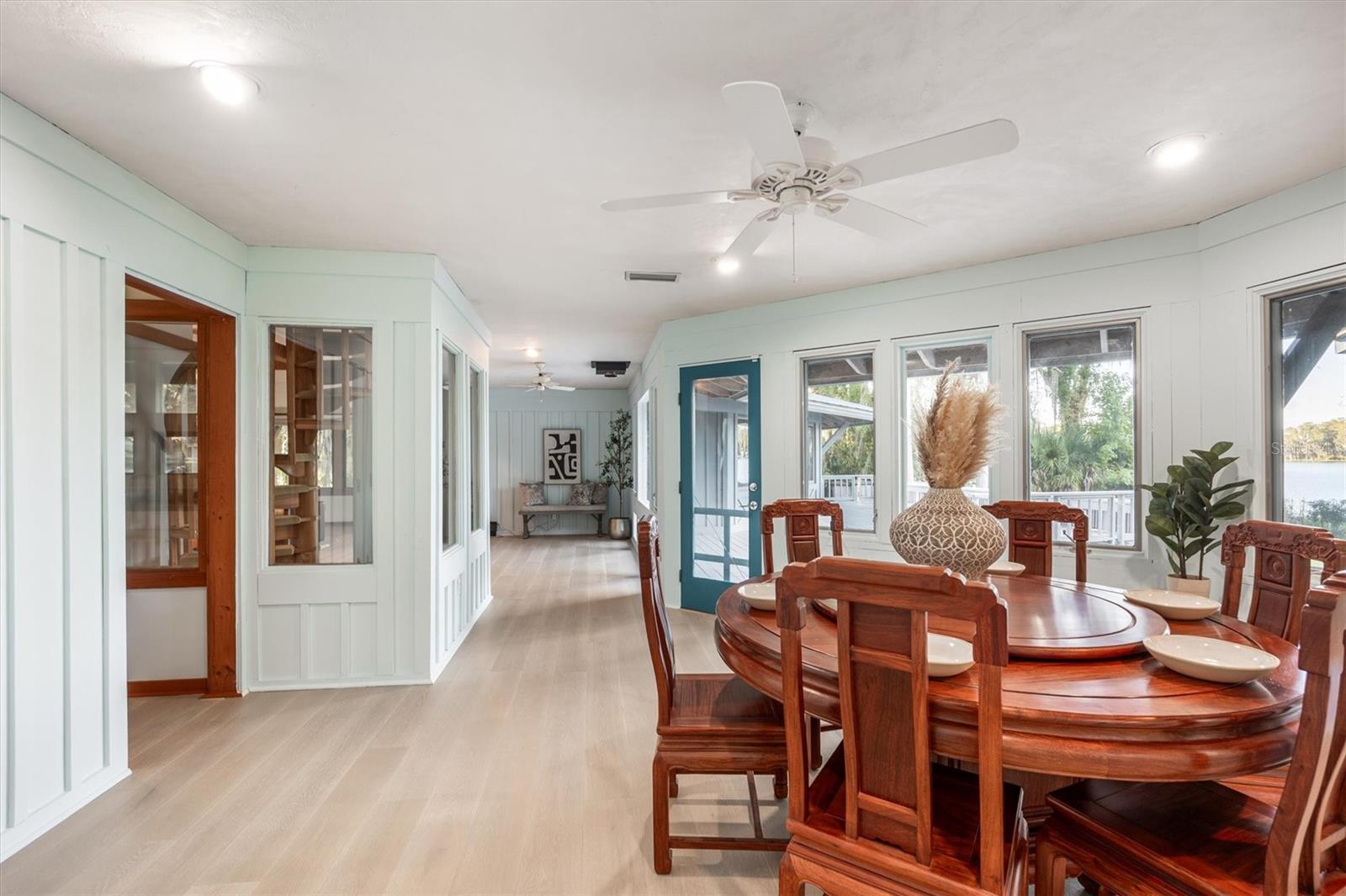 Image 11 of 65 For 25608 Devonia Street