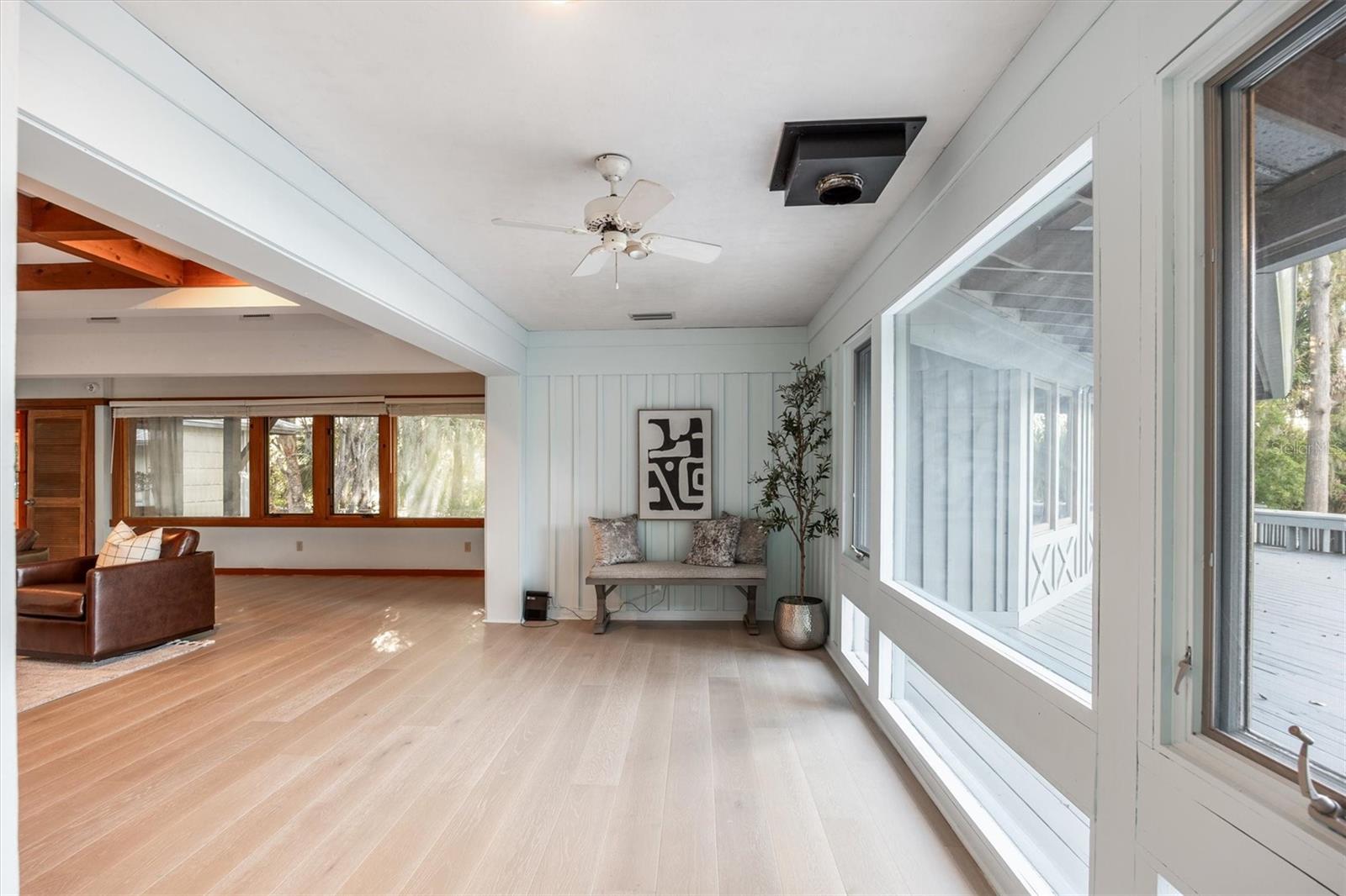 Image 13 of 65 For 25608 Devonia Street