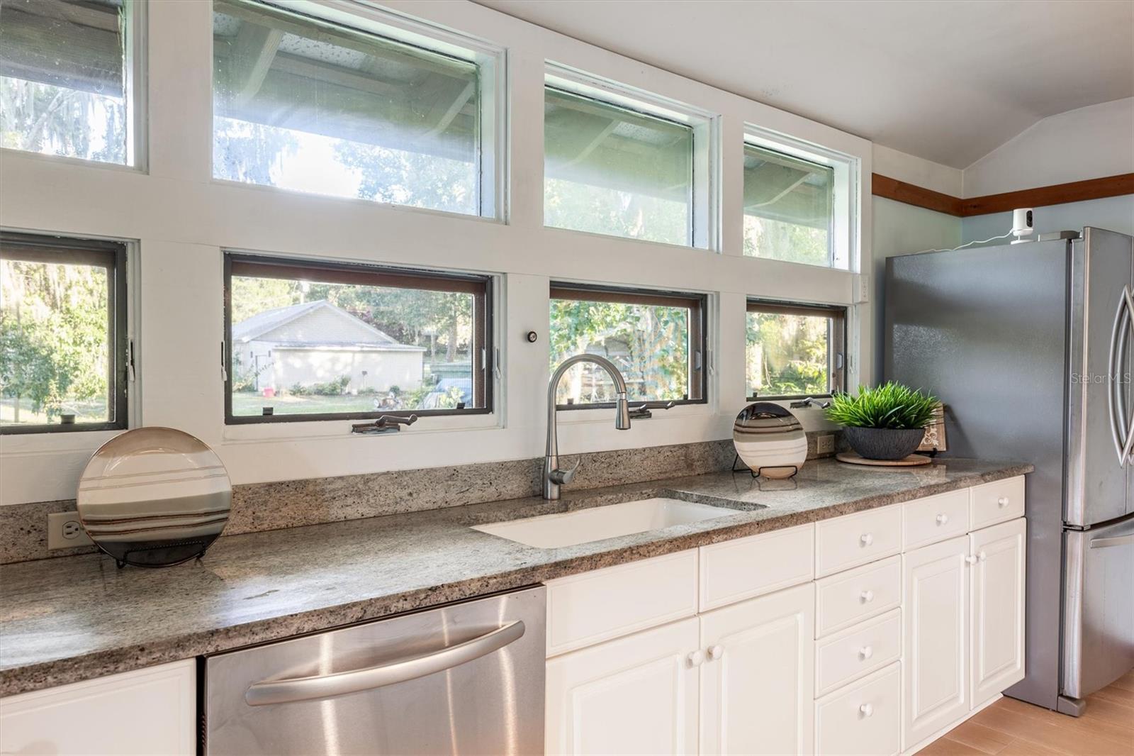 Image 64 of 65 For 25608 Devonia Street