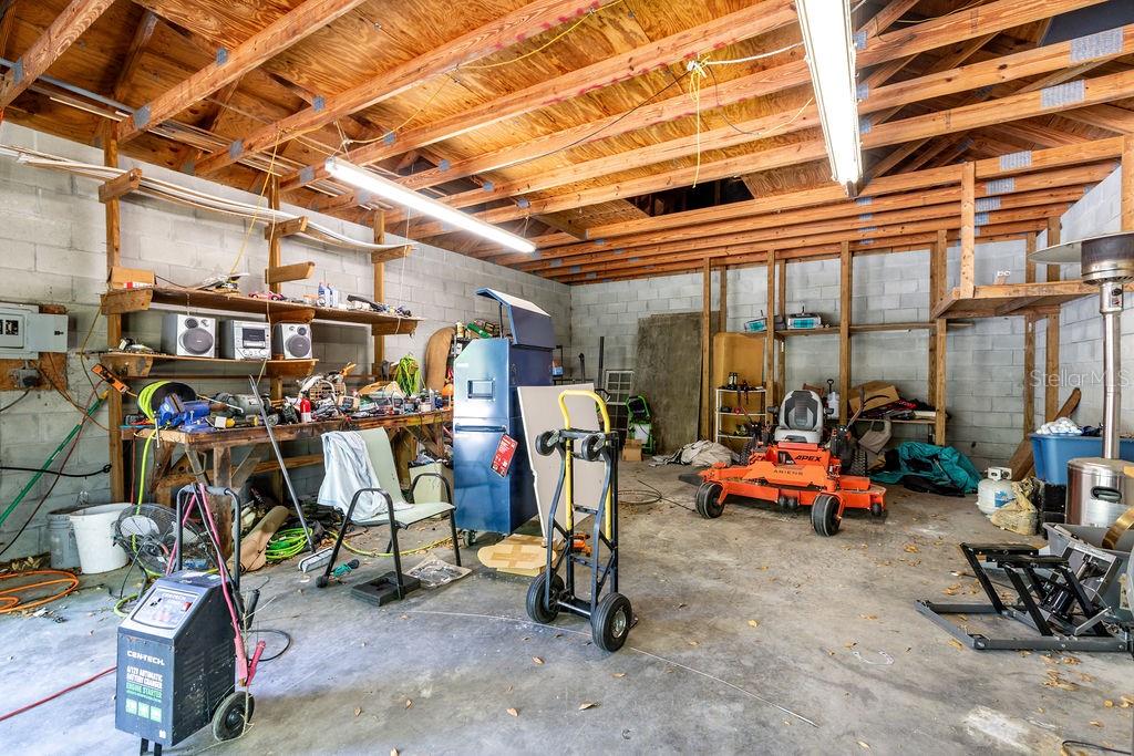 Image 10 of 49 For 2099 83rd Terrace