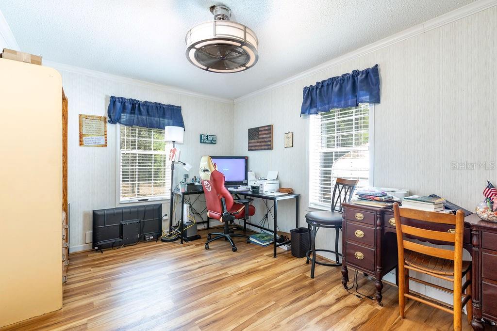 Image 33 of 49 For 2099 83rd Terrace