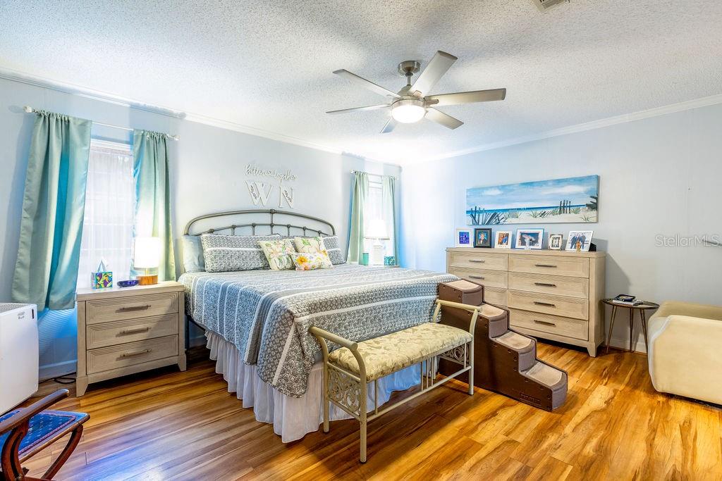 Image 37 of 49 For 2099 83rd Terrace