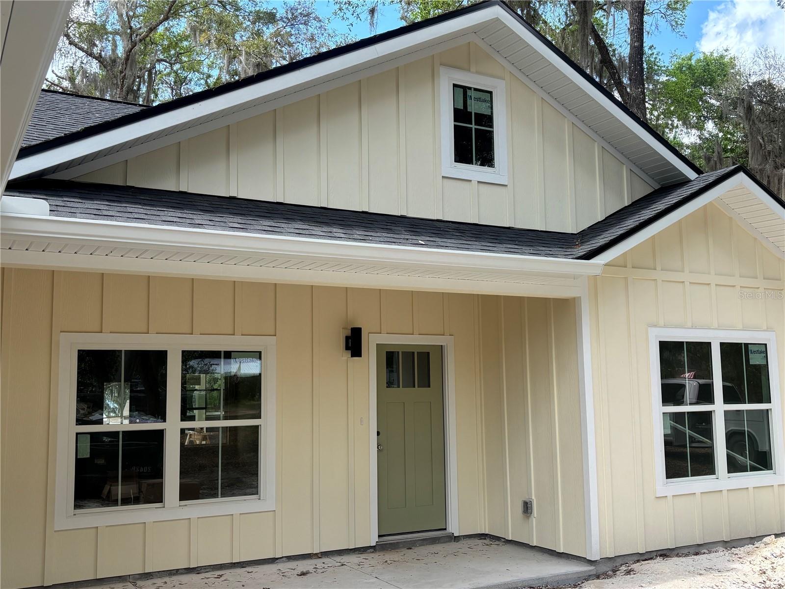 Image 2 of 11 For 332 3rd Avenue