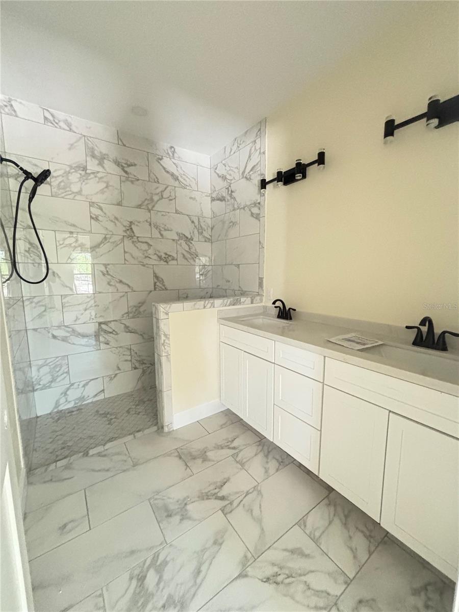 Image 6 of 11 For 332 3rd Avenue