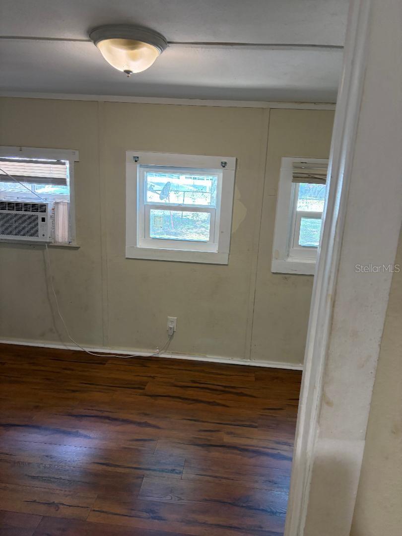 Image 16 of 17 For 1623 3rd Avenue