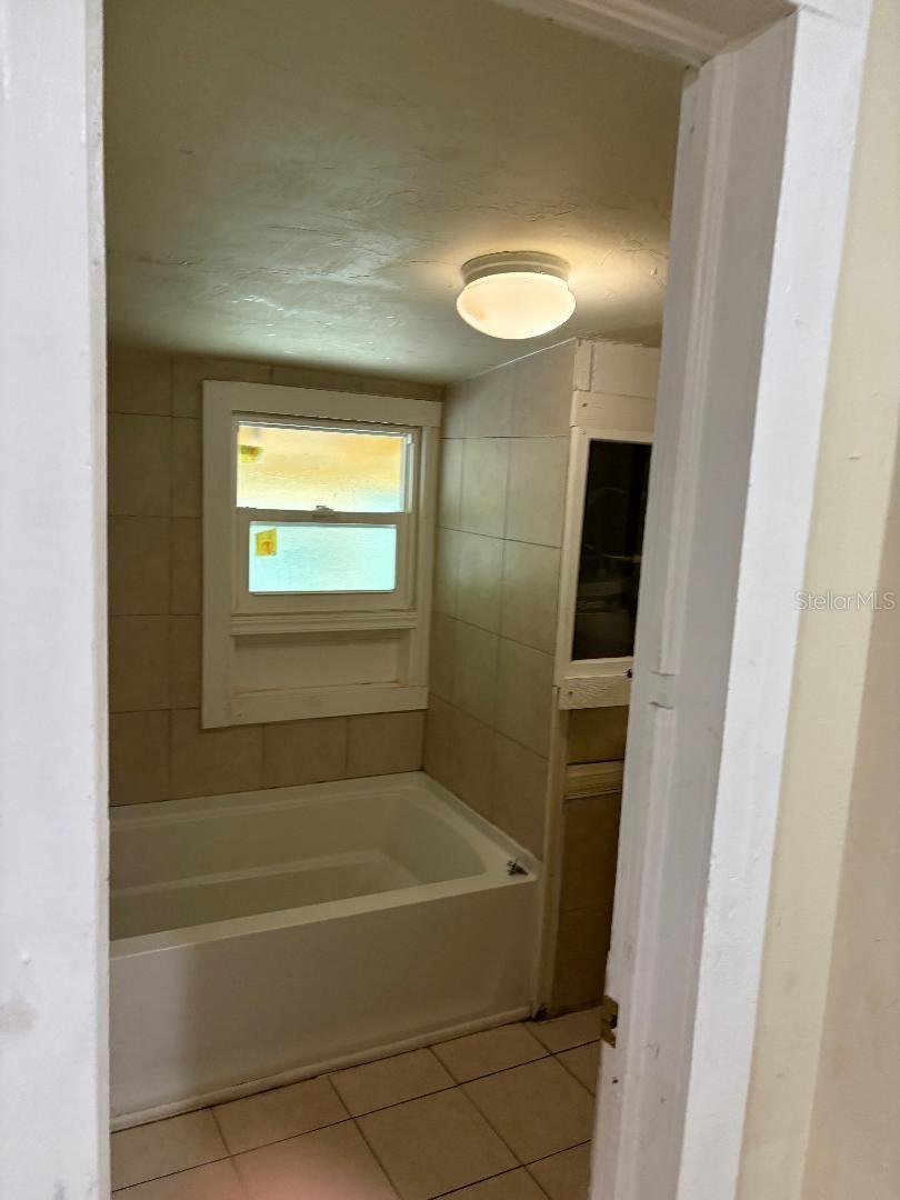 Image 9 of 17 For 1623 3rd Avenue