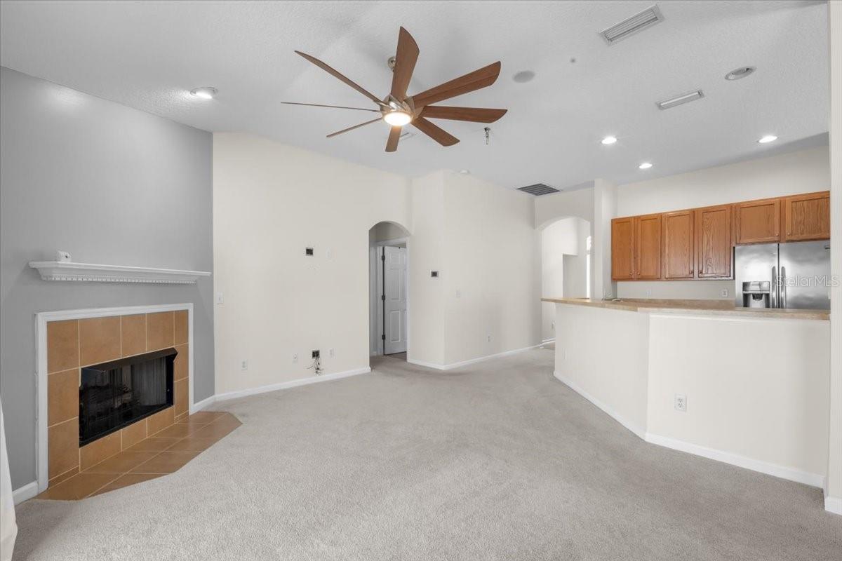 Image 4 of 24 For 8224 51st Drive