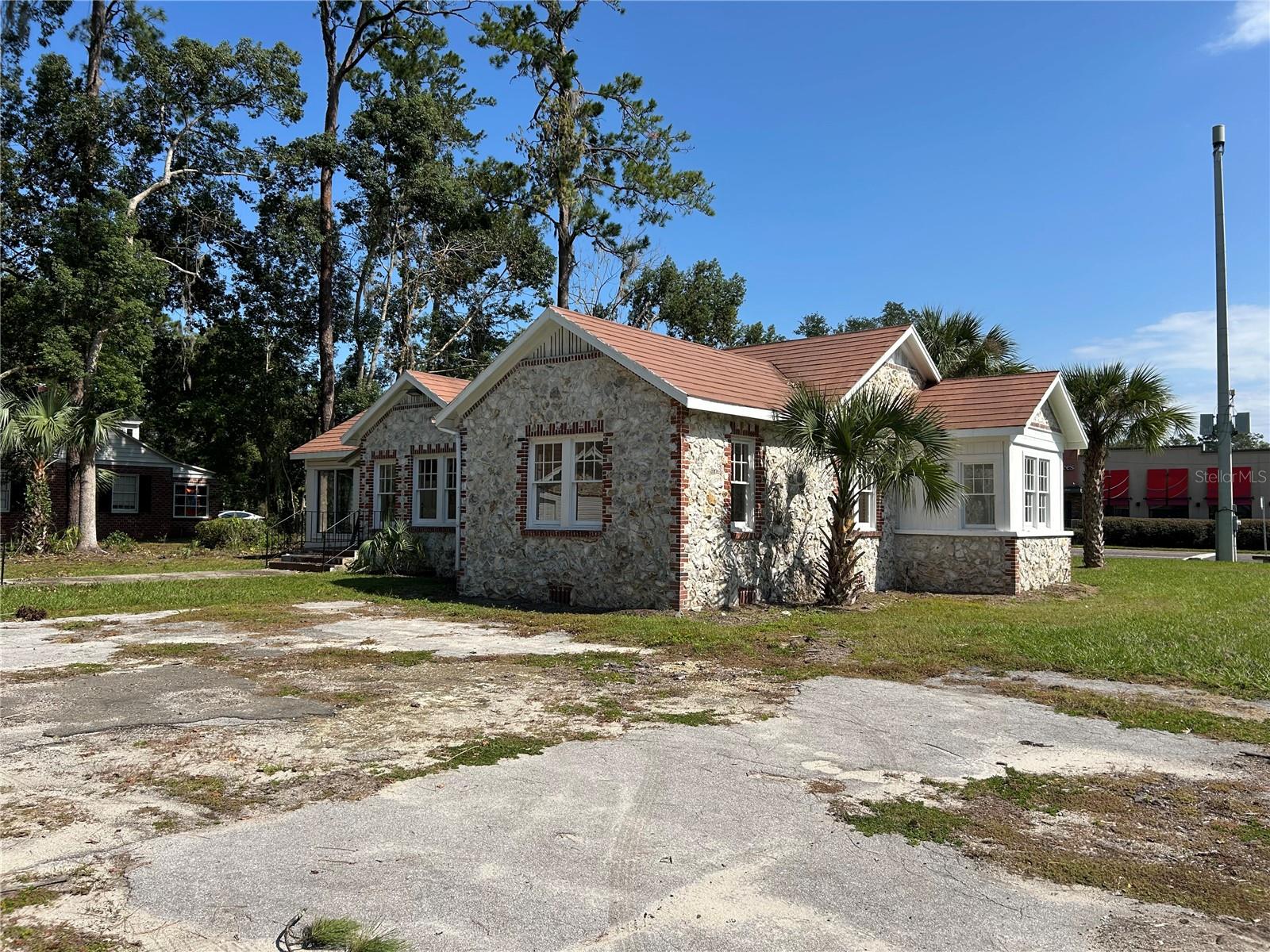 Image 3 of 6 For 1008 13th Street