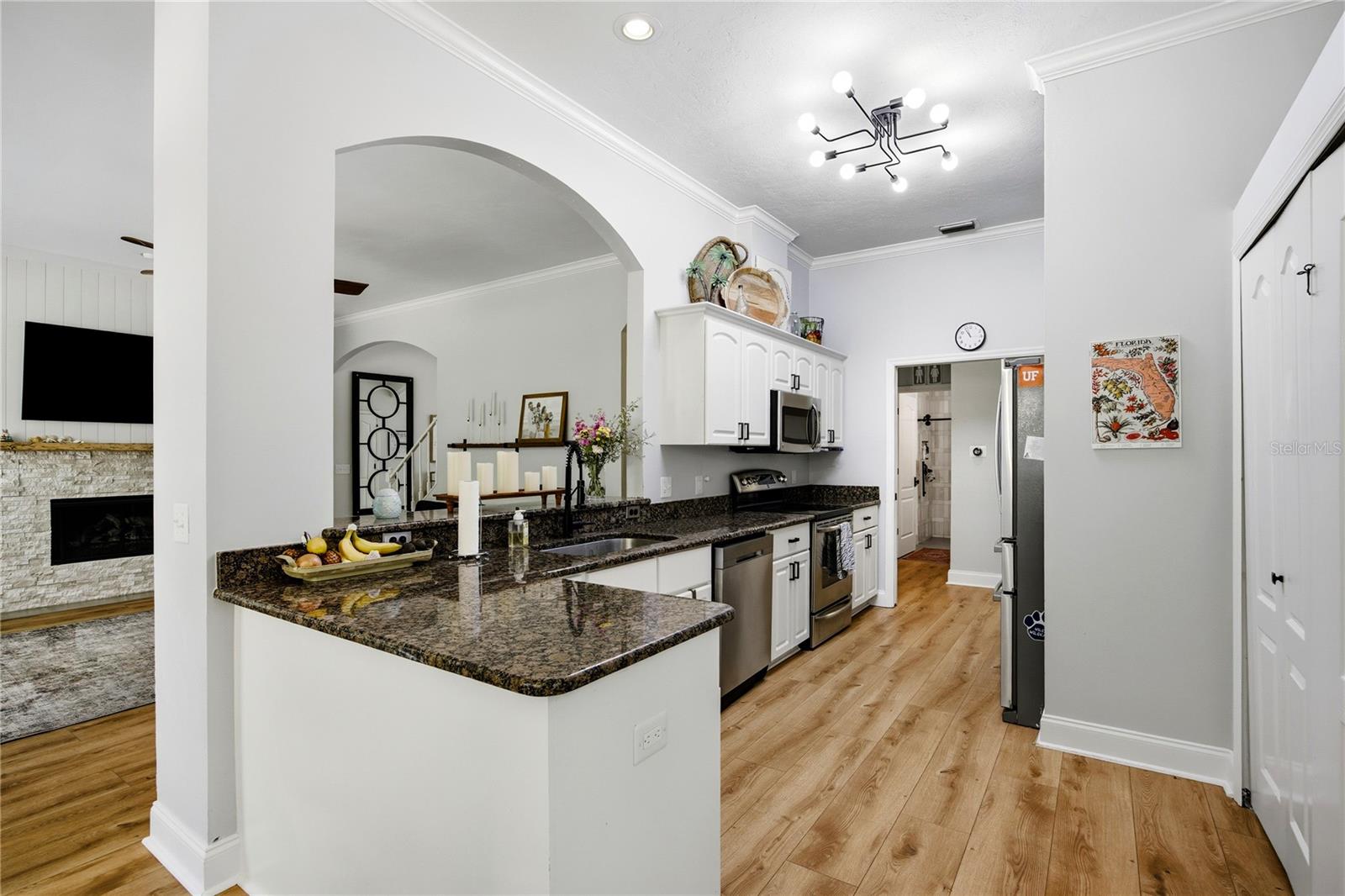 Image 27 of 51 For 5505 93rd Way