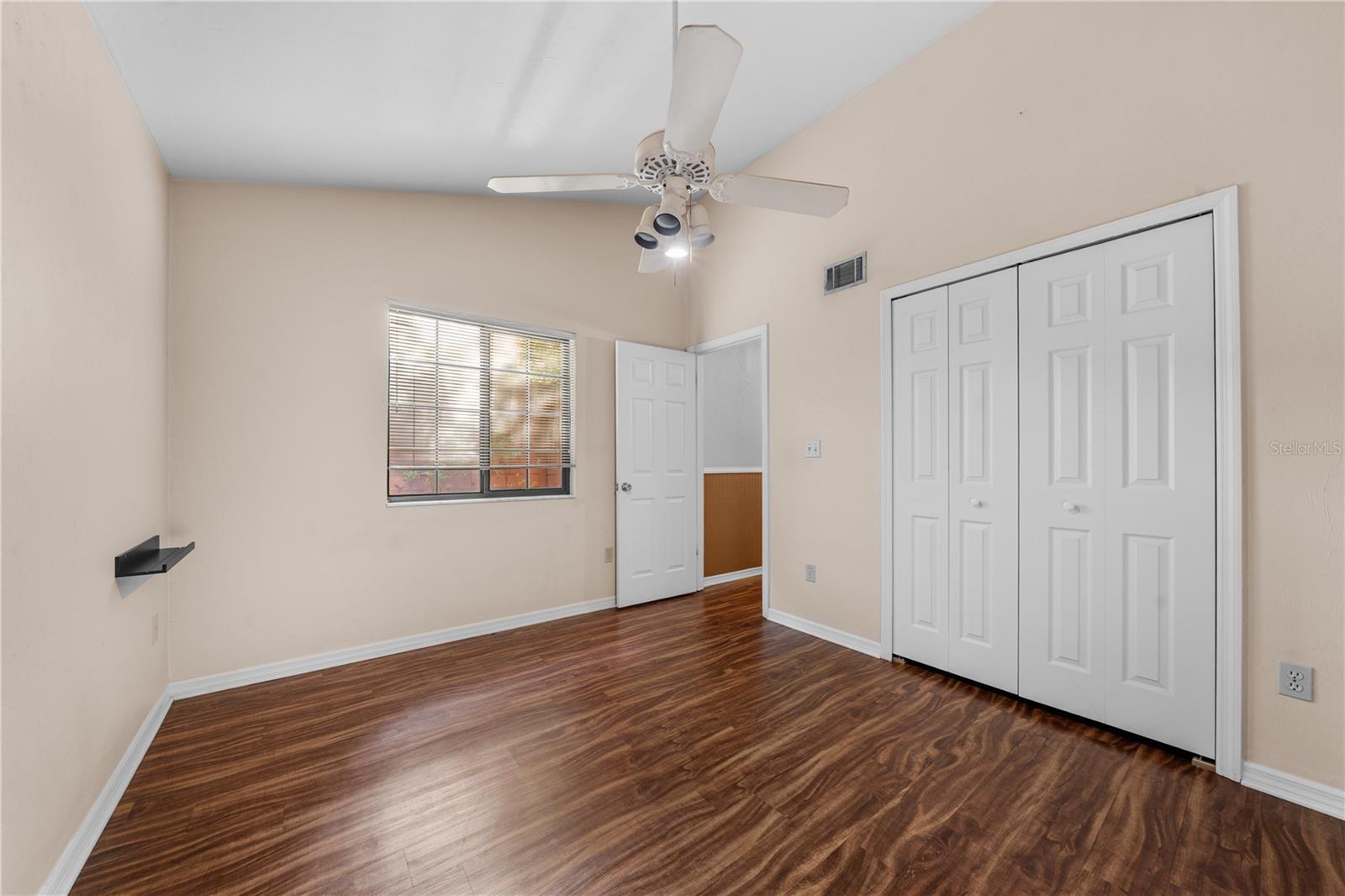 Image 10 of 47 For 5701 10th Place