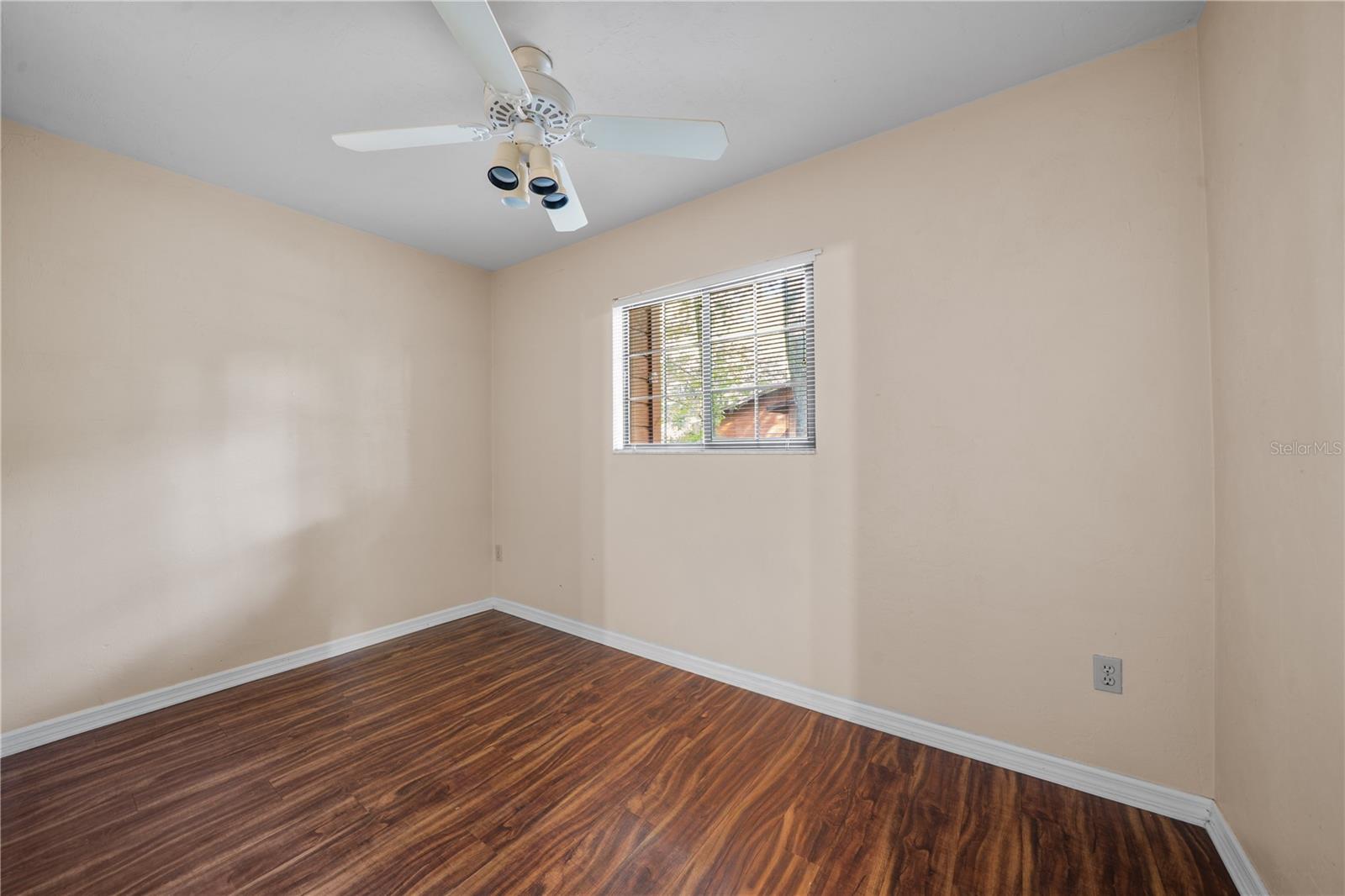 Image 27 of 47 For 5701 10th Place