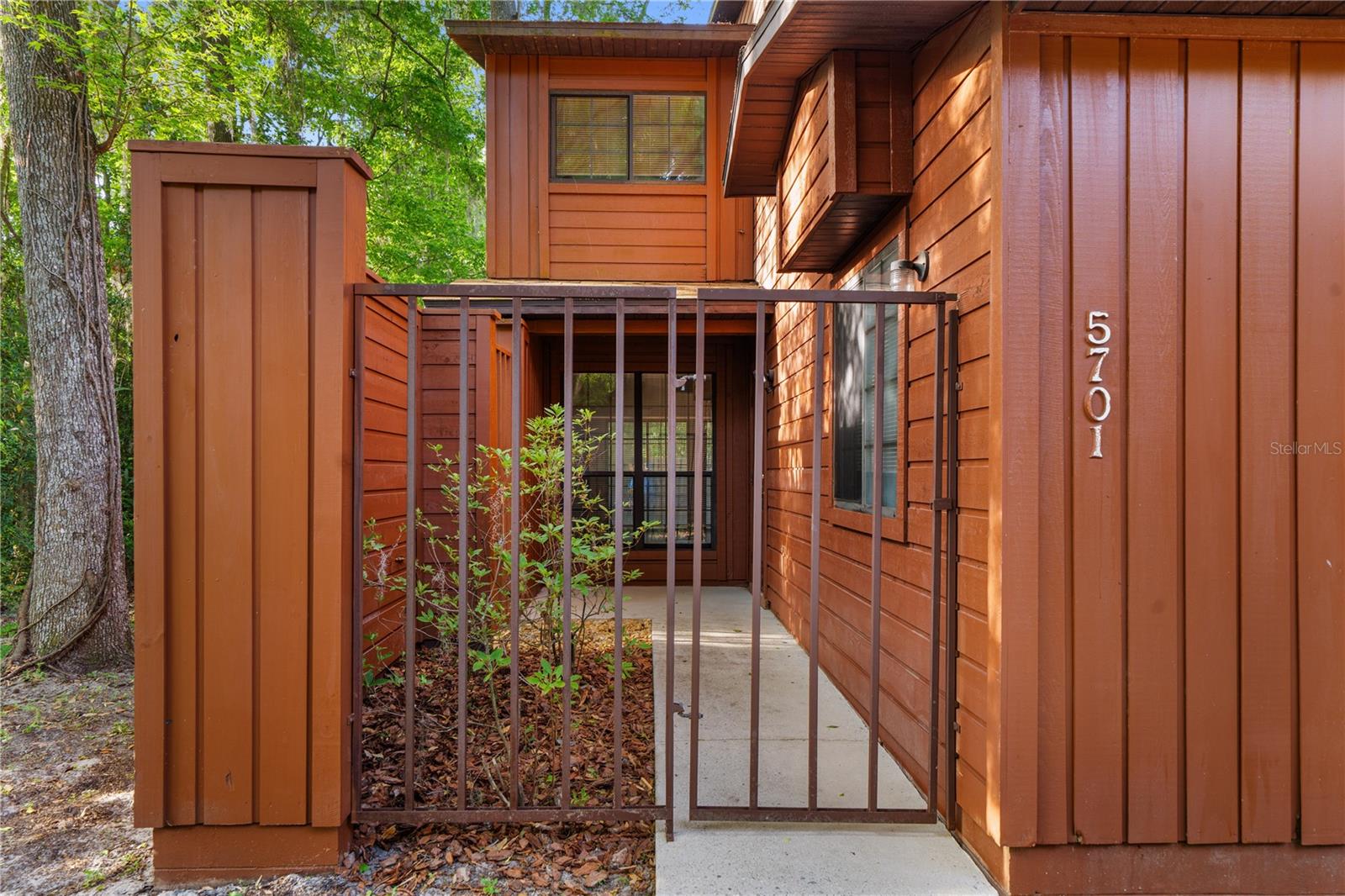 Image 31 of 47 For 5701 10th Place