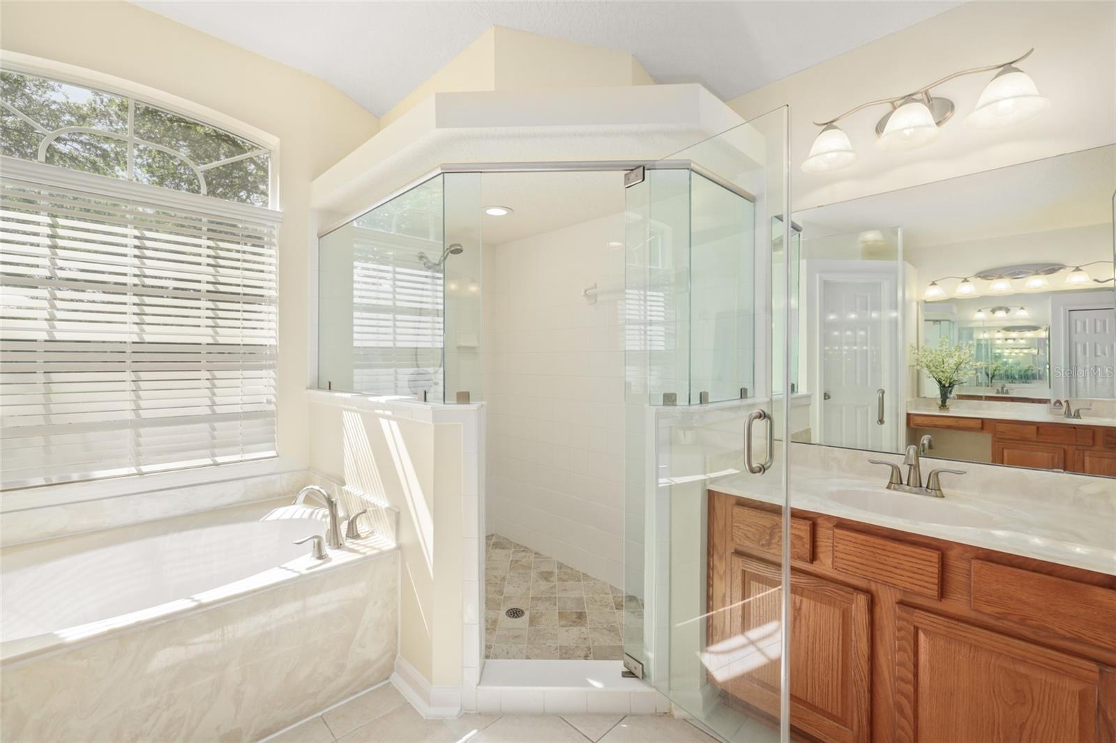 Image 17 of 30 For 2600 Snail Kite Court