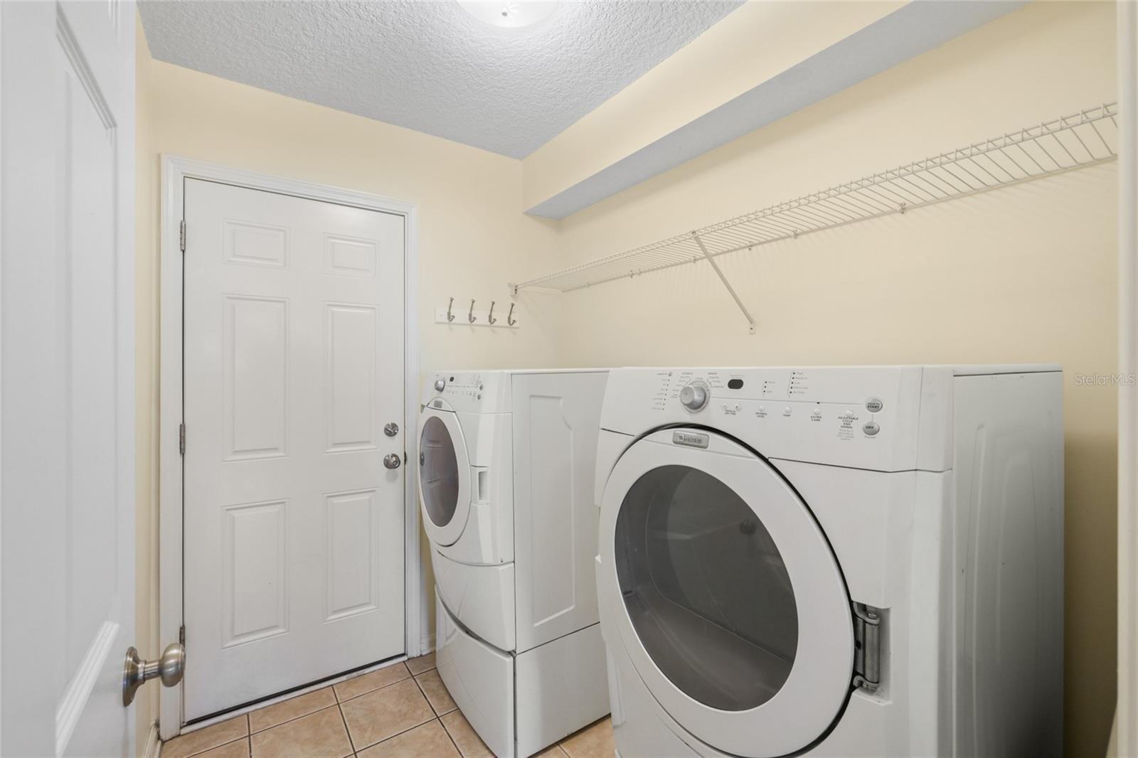 Image 19 of 30 For 2600 Snail Kite Court