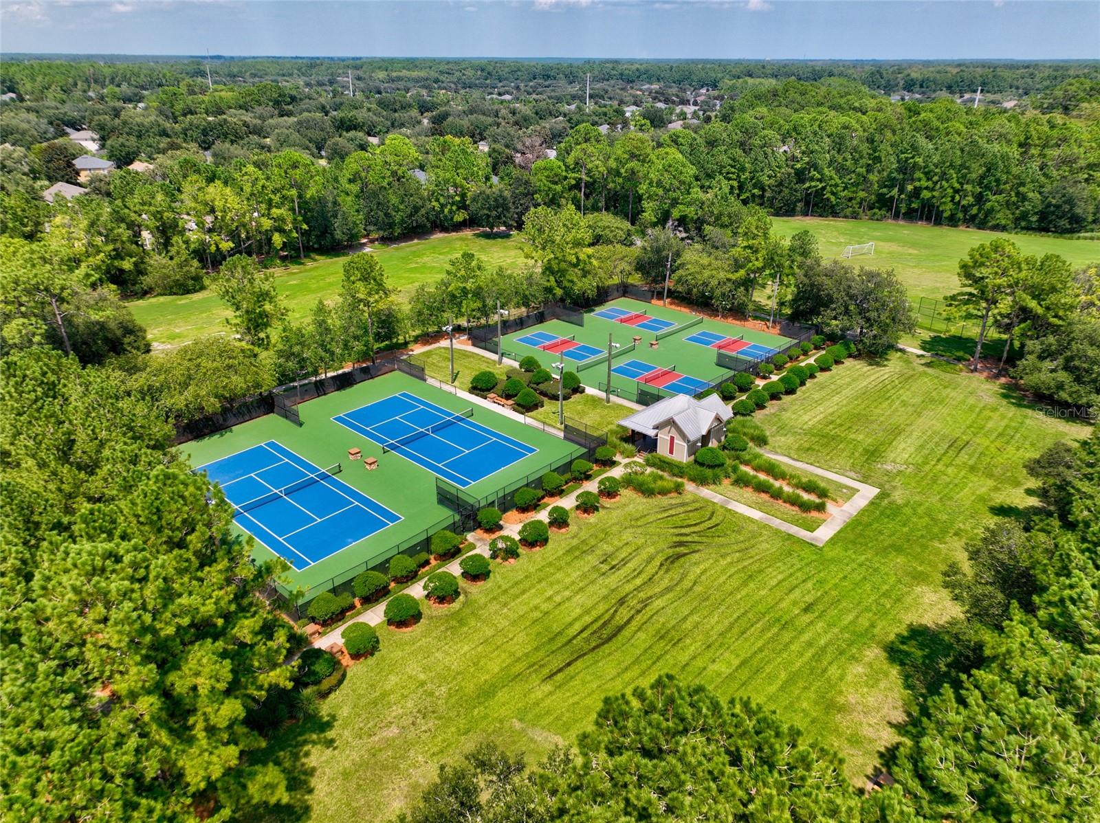 Image 26 of 30 For 2600 Snail Kite Court