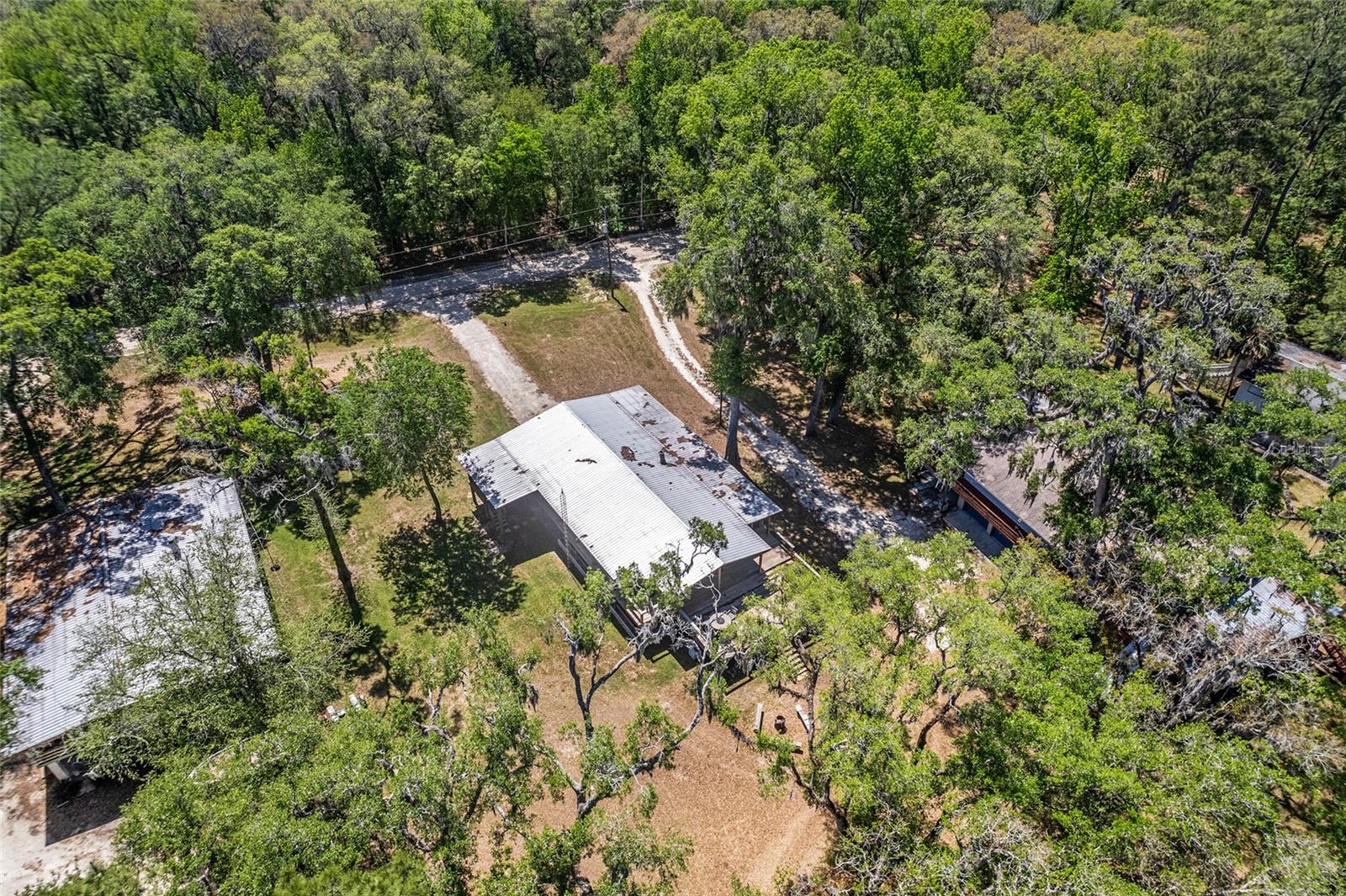 Image 21 of 93 For 7870 25th Place