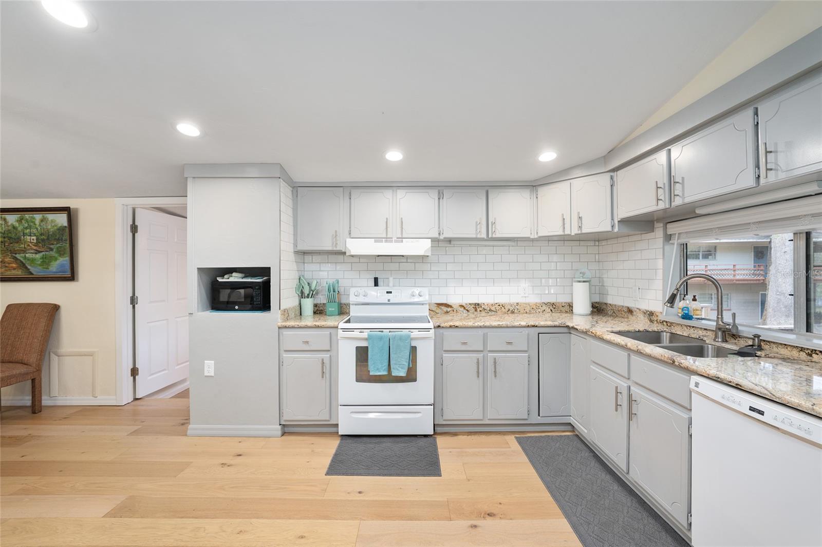 Image 71 of 93 For 7870 25th Place