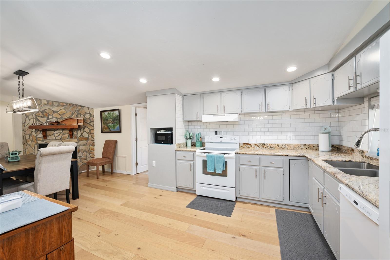 Image 72 of 93 For 7870 25th Place