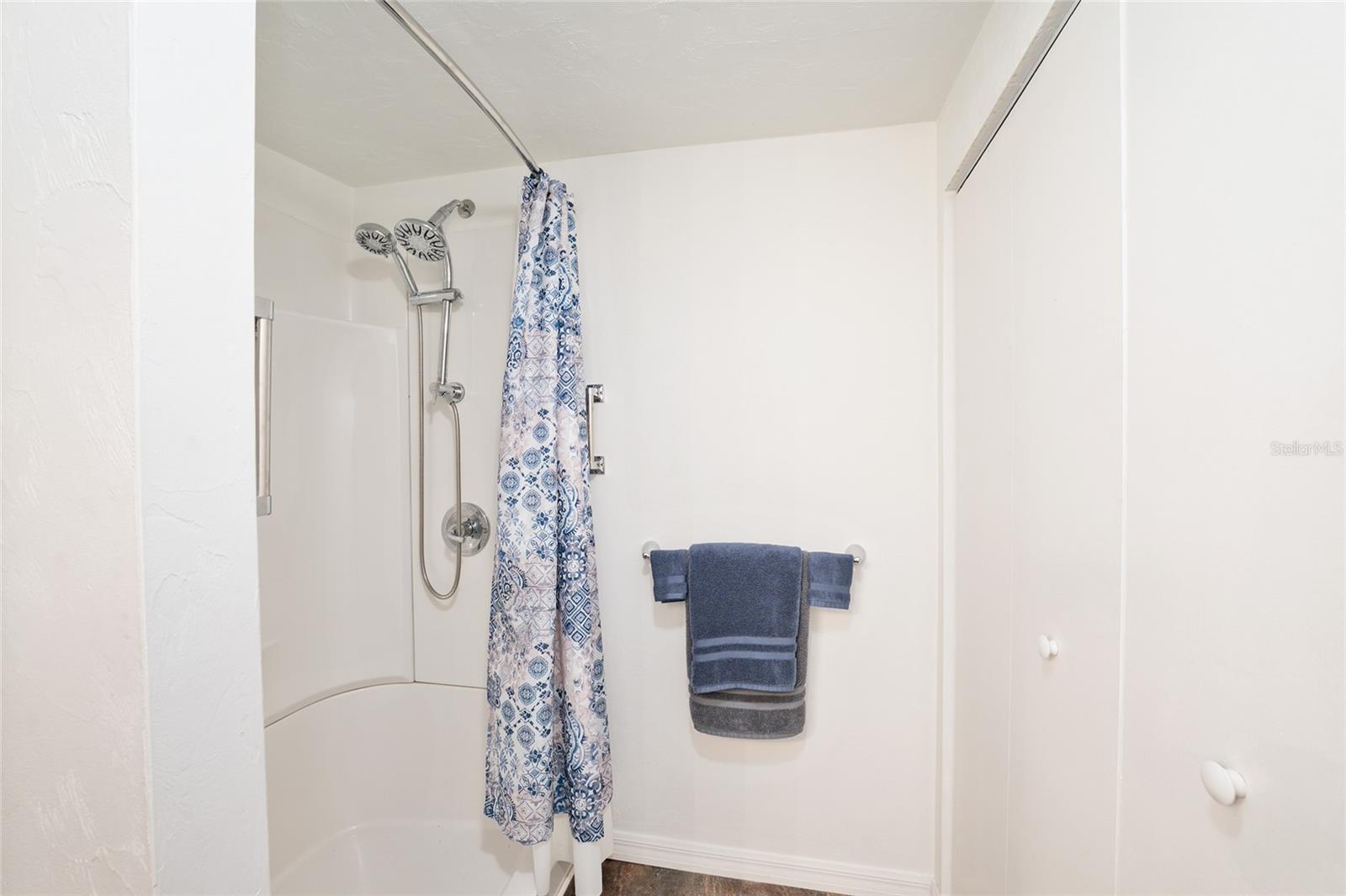 Image 78 of 93 For 7870 25th Place