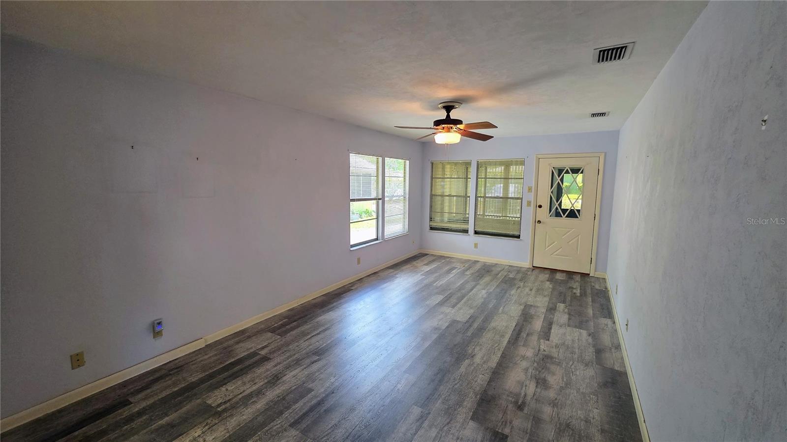 Image 5 of 14 For 3886 86th Boulevard