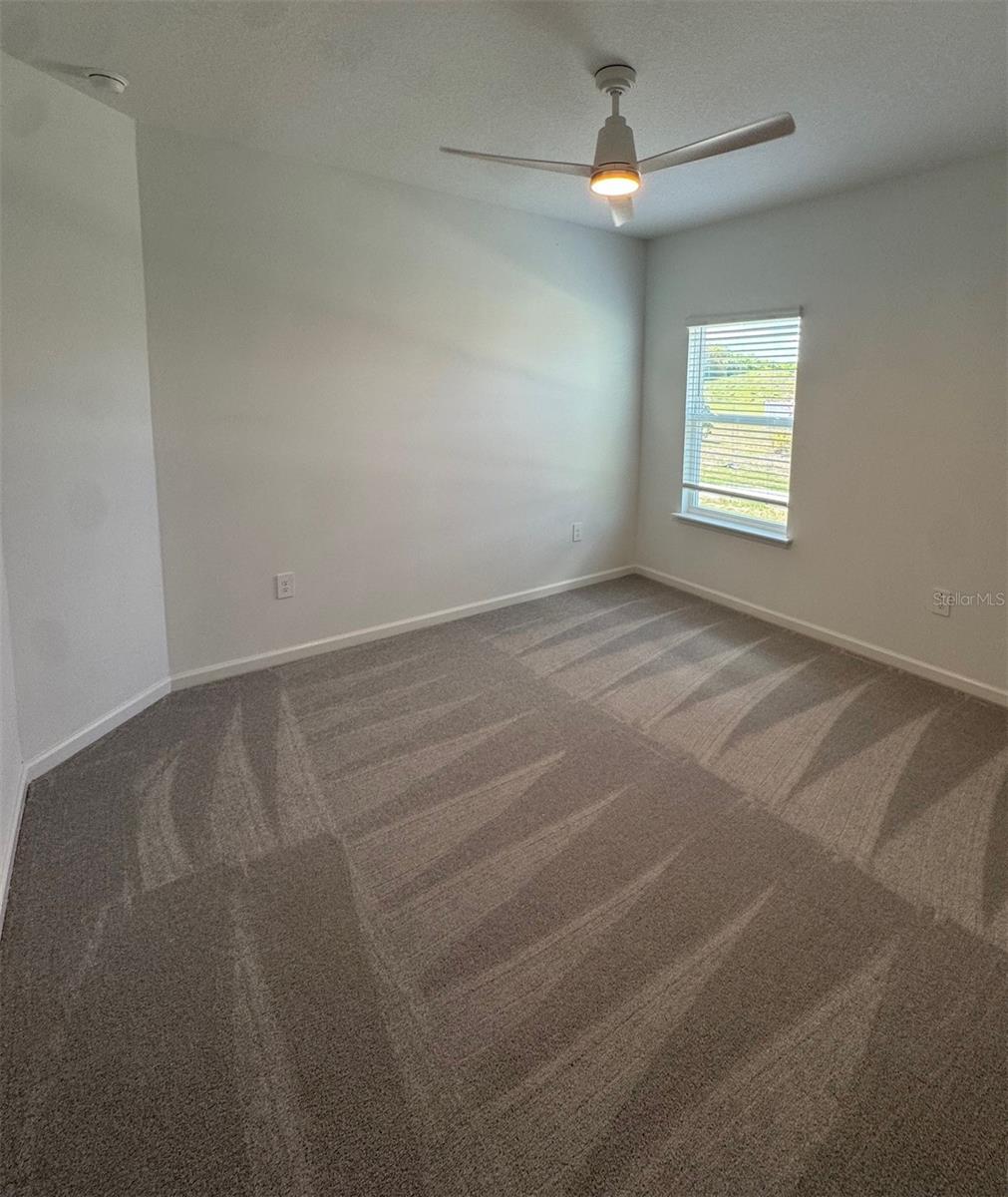 Image 16 of 19 For 13717 Convergence Boulevard