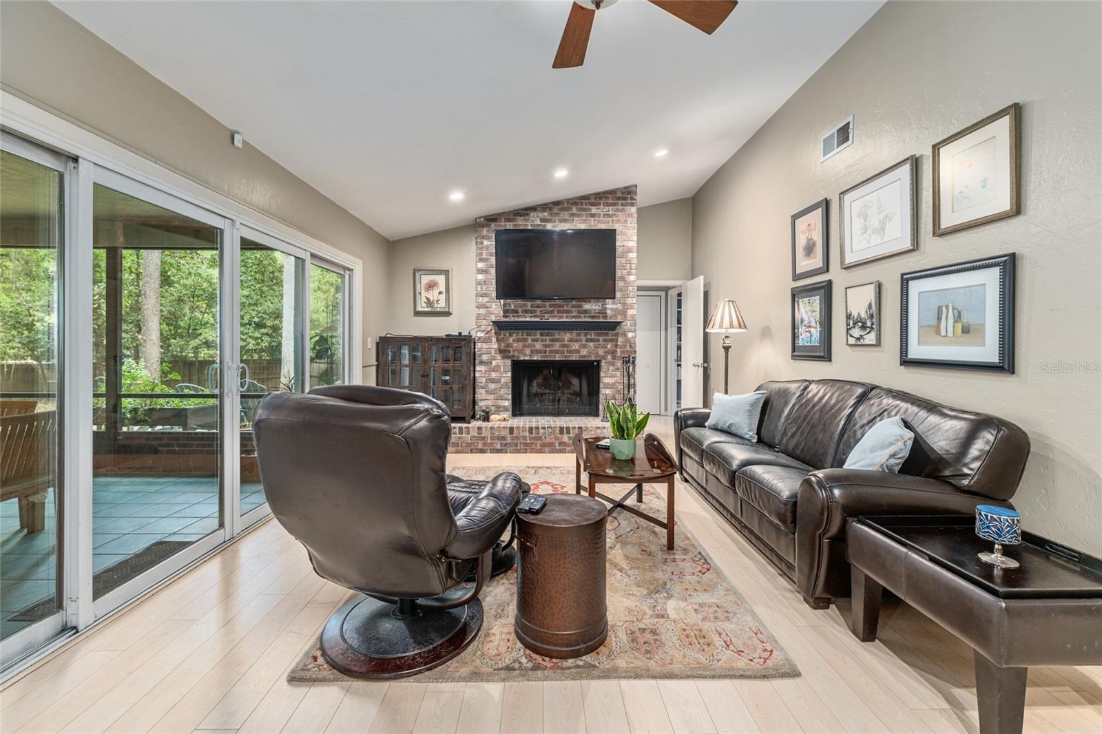 Image 16 of 56 For 2725 38th Street