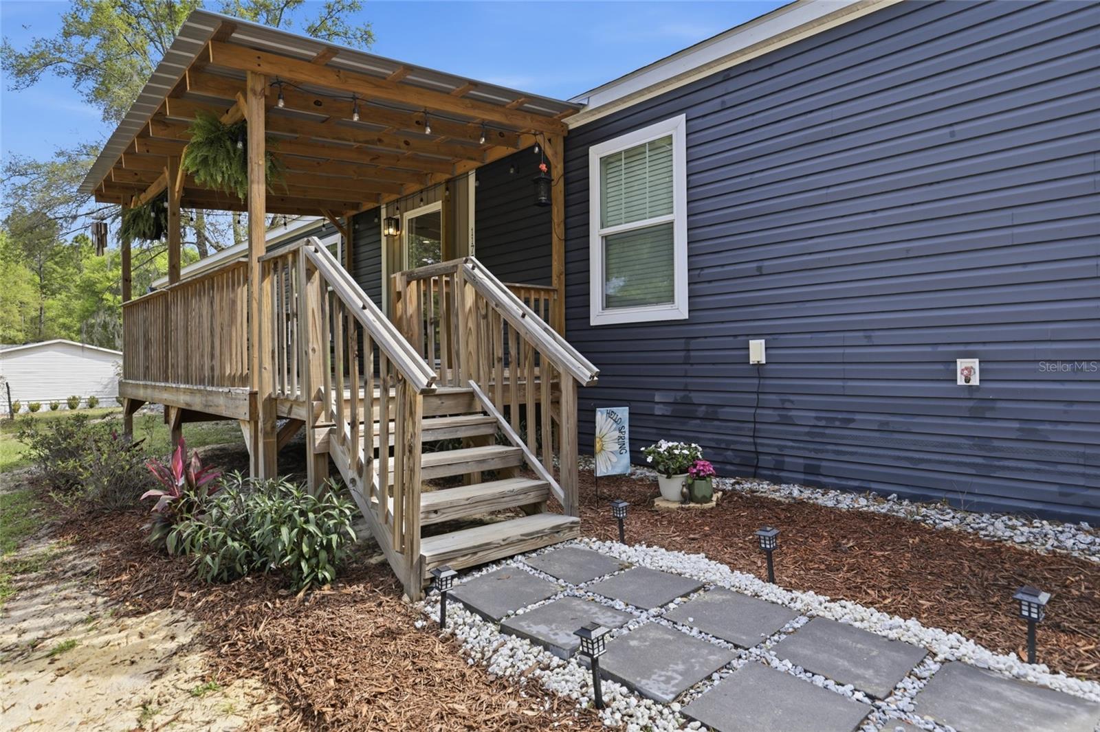 Image 4 of 42 For 11731 106th Court