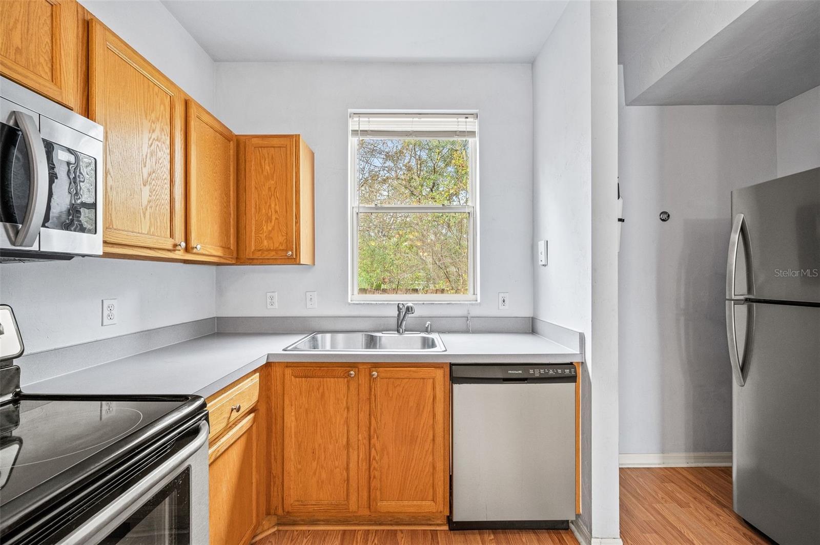 Image 15 of 32 For 3970 20th Avenue 903