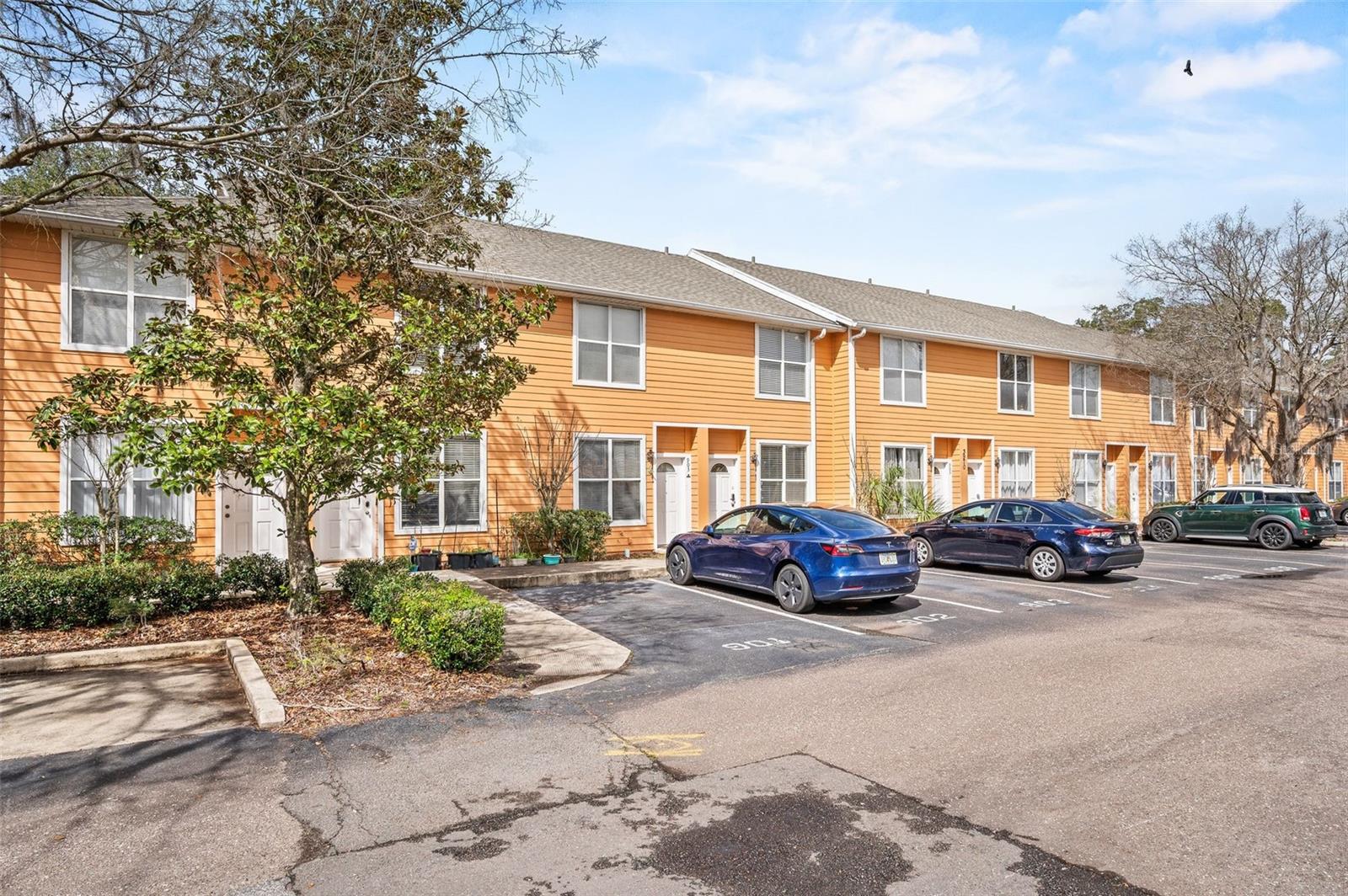 Image 2 of 32 For 3970 20th Avenue 903