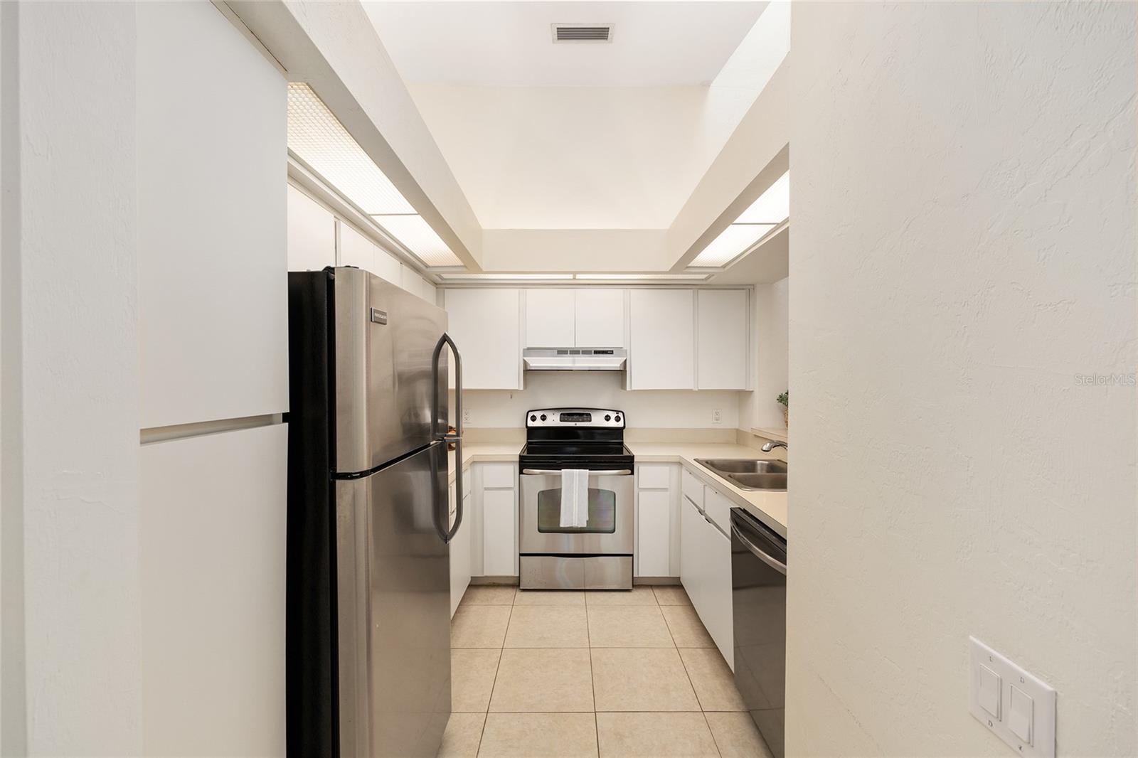 Image 14 of 42 For 3928 23rd Circle