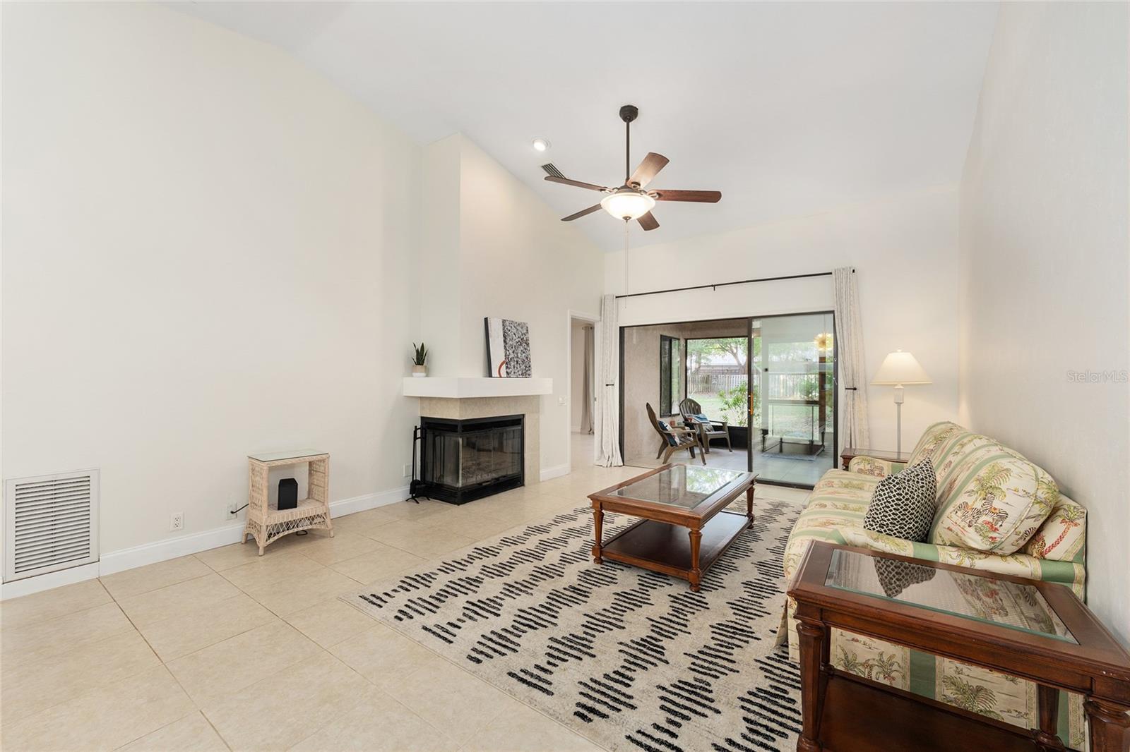 Image 8 of 42 For 3928 23rd Circle