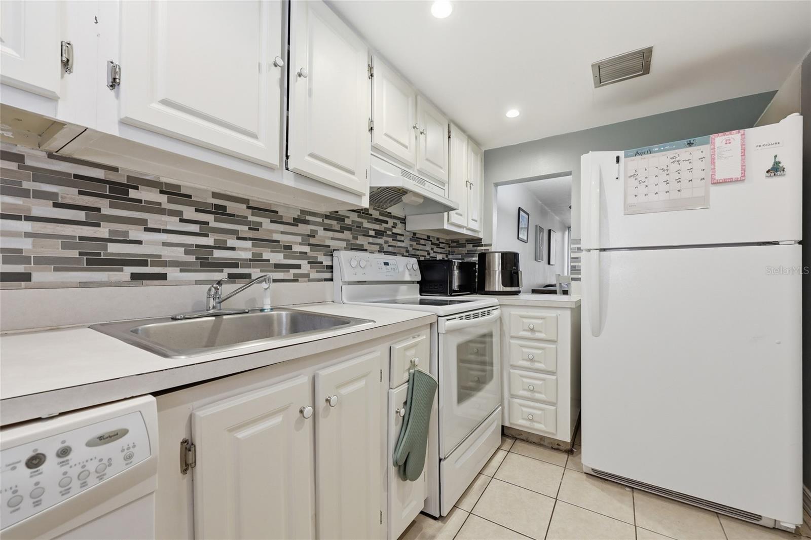 Image 7 of 16 For 603 75th Street 104