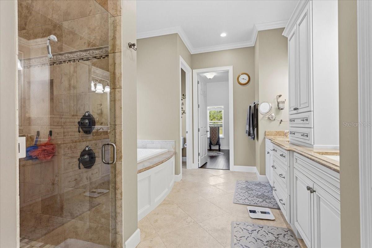 Image 19 of 80 For 10401 153rd Terrace