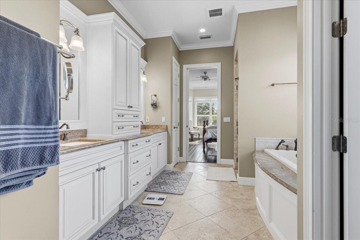 Image 25 of 80 For 10401 153rd Terrace