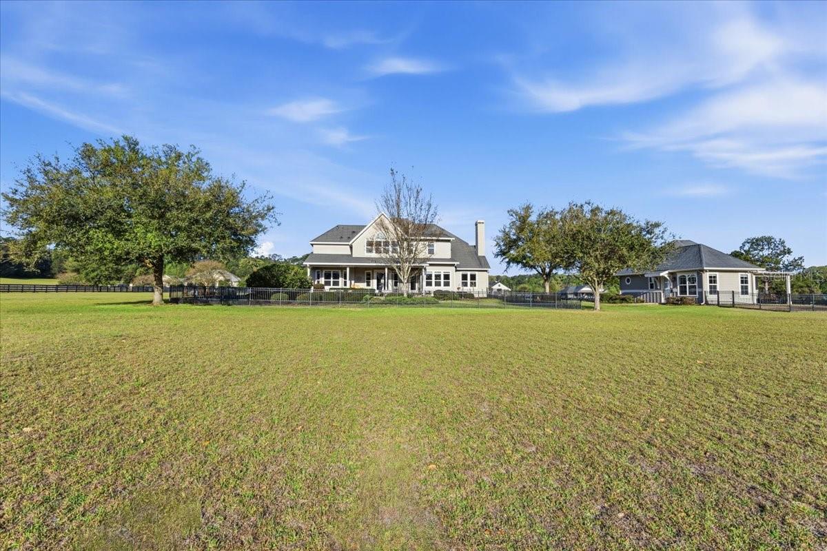 Image 3 of 80 For 10401 153rd Terrace