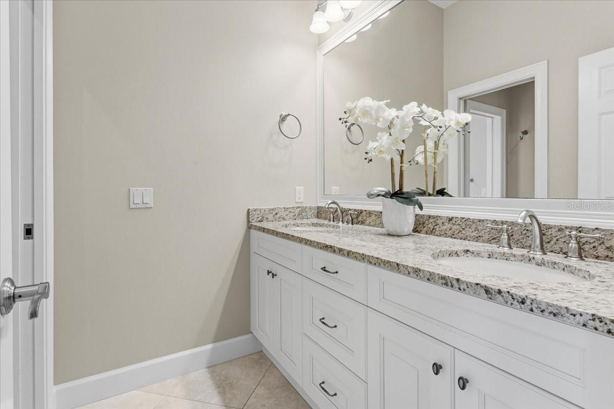 Image 43 of 80 For 10401 153rd Terrace