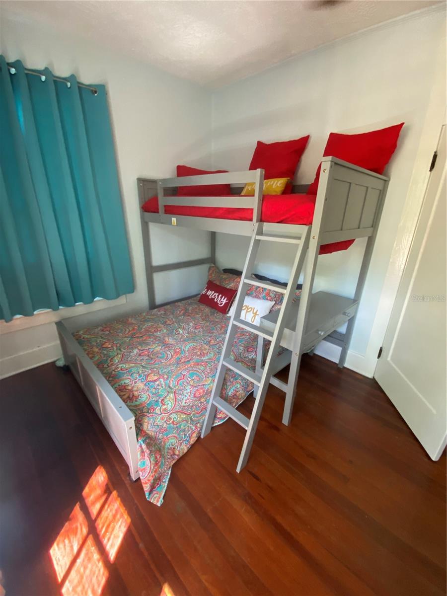 Image 15 of 24 For 6015 Quail Street