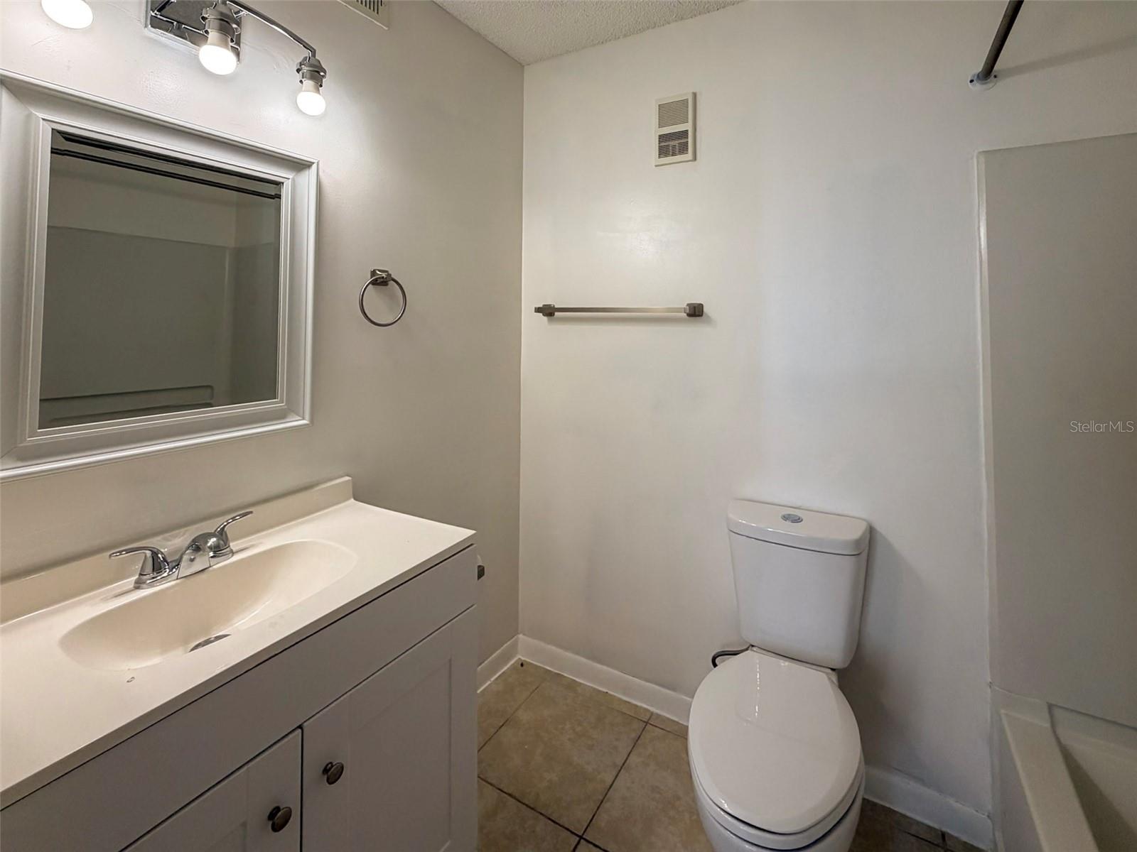 Image 14 of 31 For 3921 34th Street 301