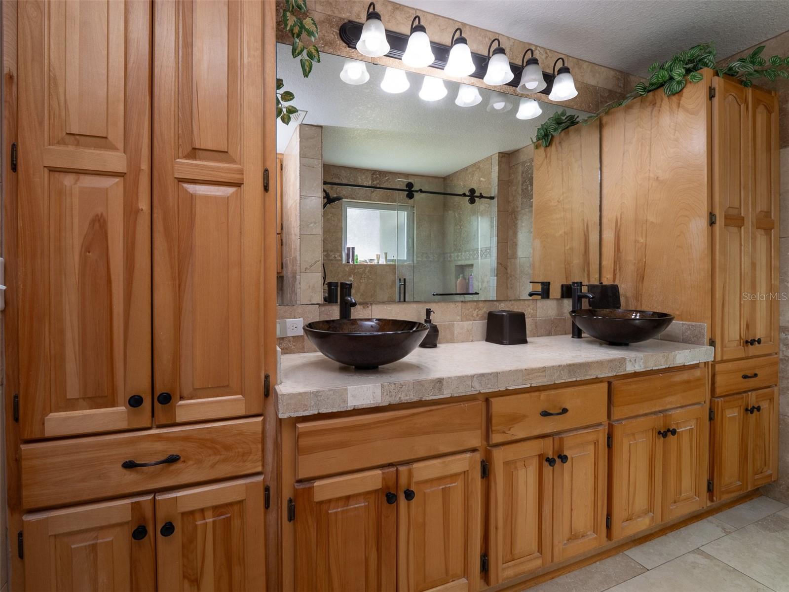 Image 12 of 35 For 5119 Heskett Lane