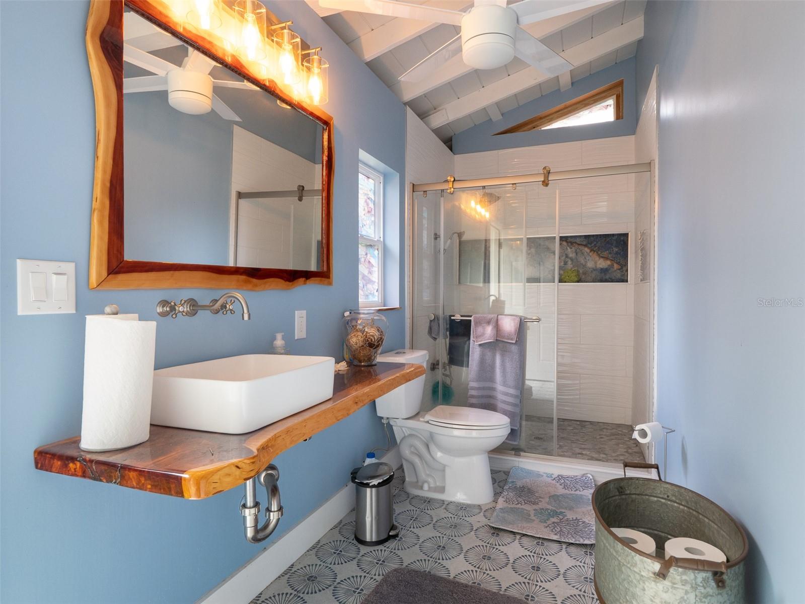 Image 22 of 35 For 5119 Heskett Lane