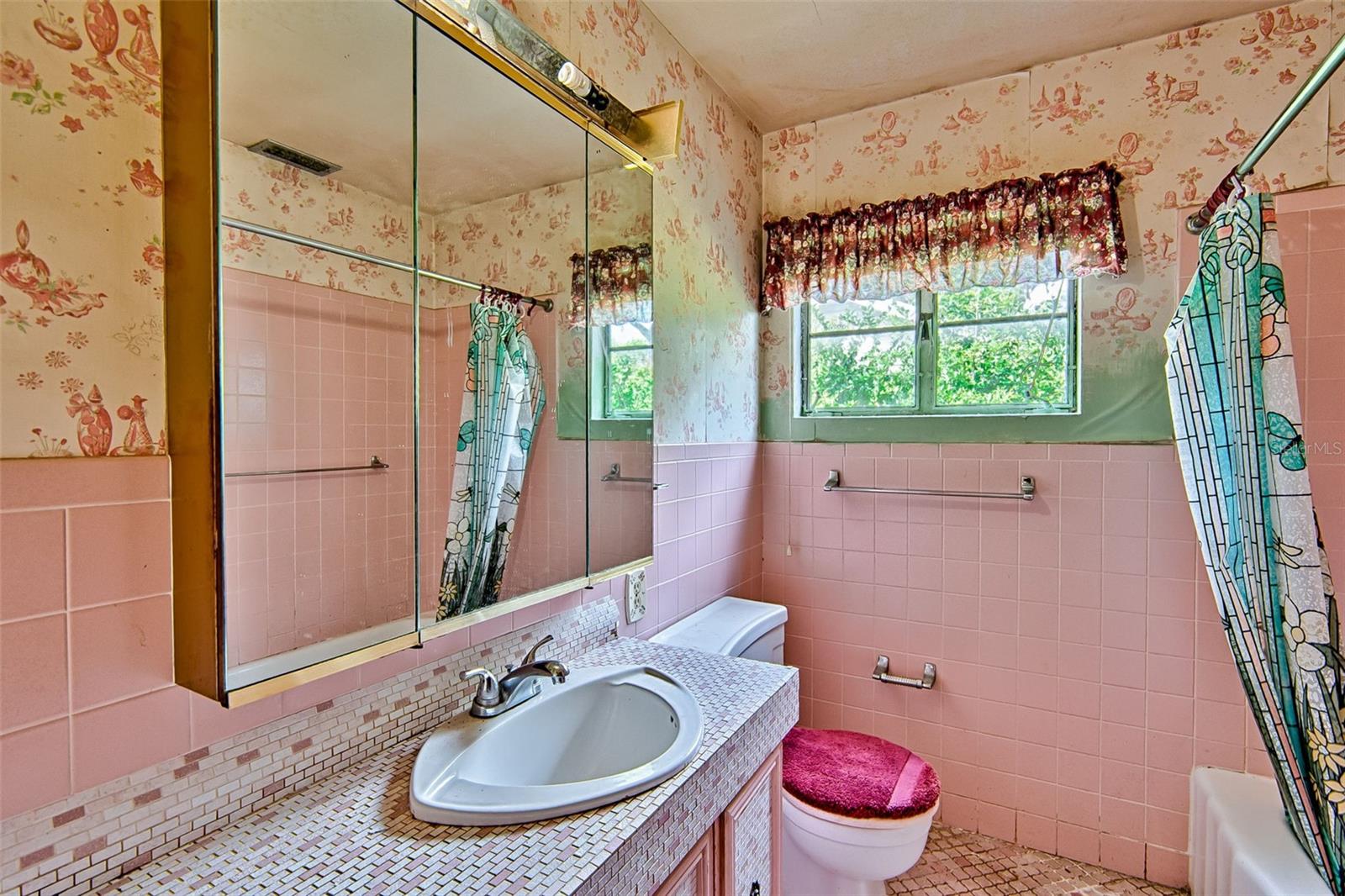 Image 13 of 33 For 948 6th Street