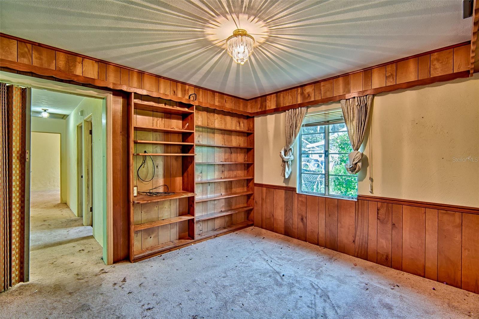 Image 14 of 33 For 948 6th Street