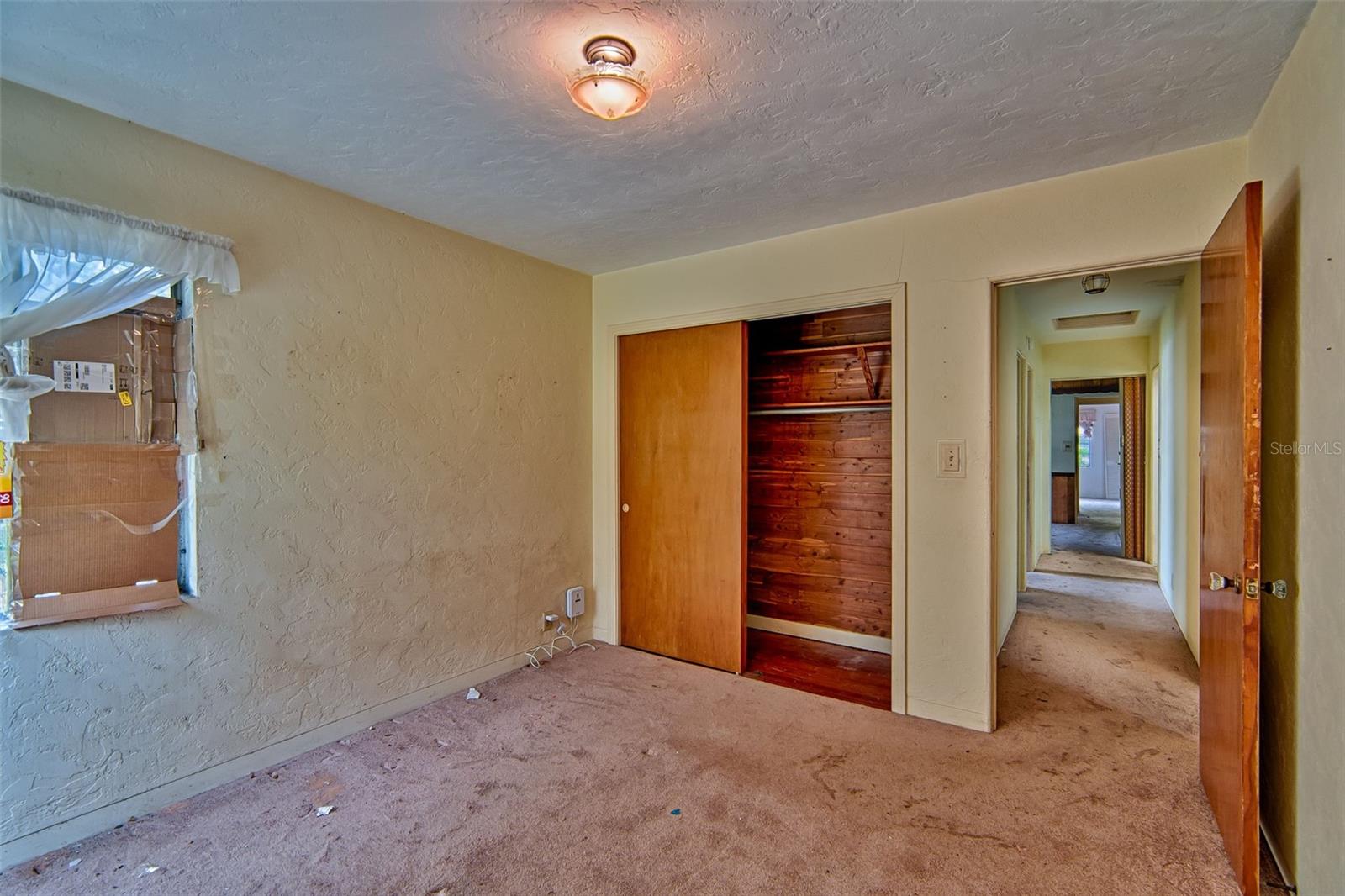 Image 19 of 33 For 948 6th Street