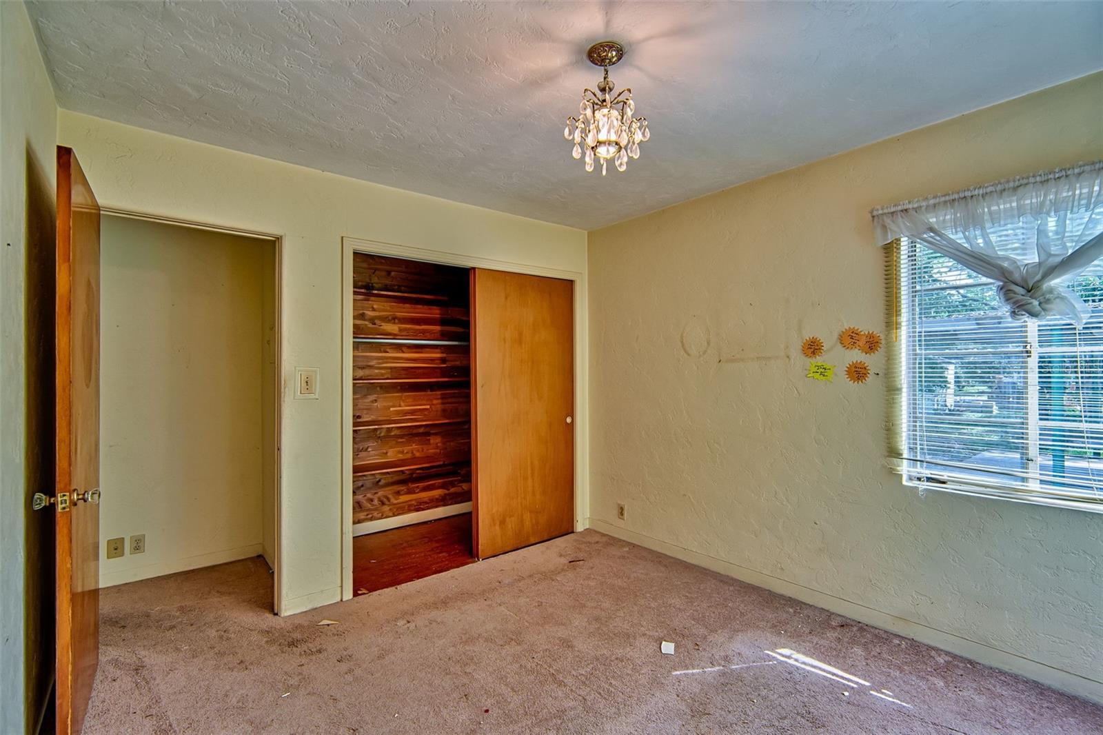 Image 21 of 33 For 948 6th Street