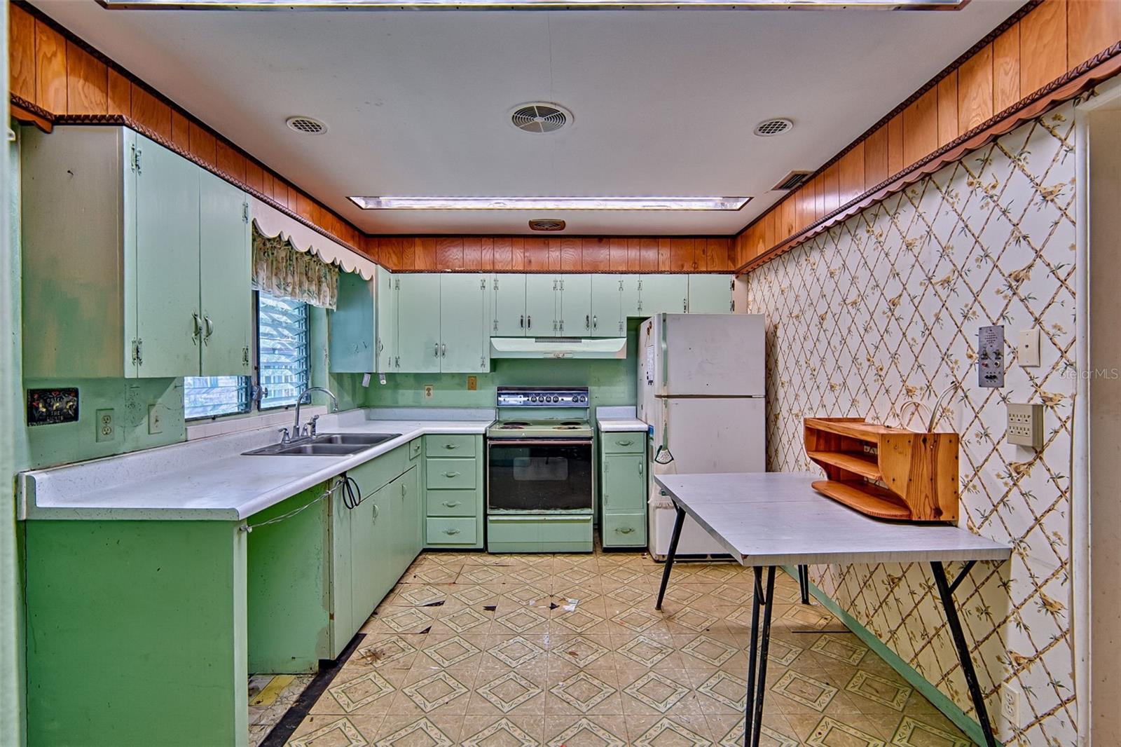 Image 9 of 33 For 948 6th Street