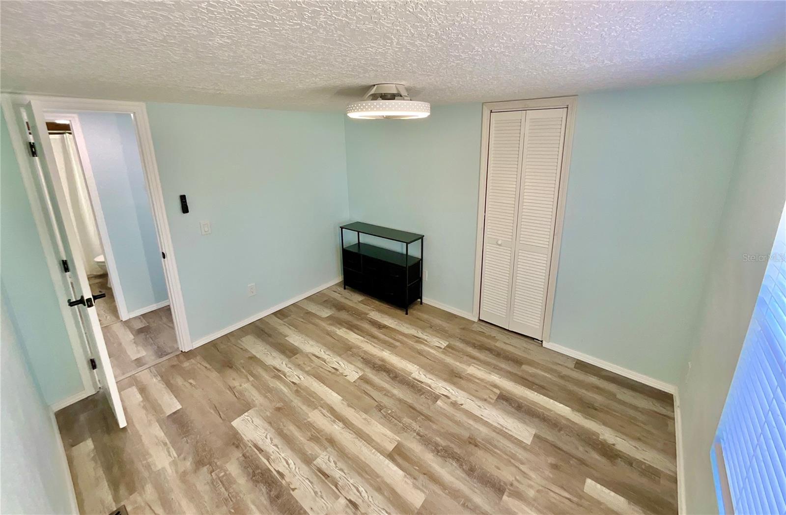 Image 14 of 64 For 175 Whirlwind Loop