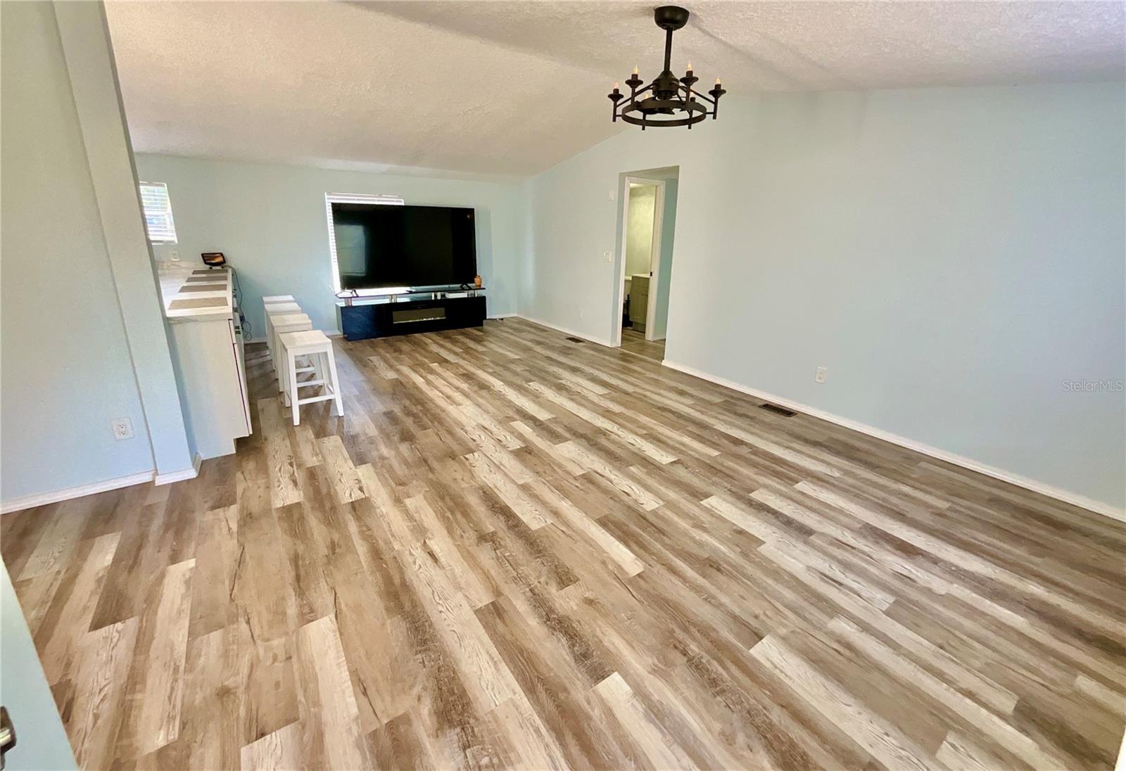 Image 25 of 64 For 175 Whirlwind Loop