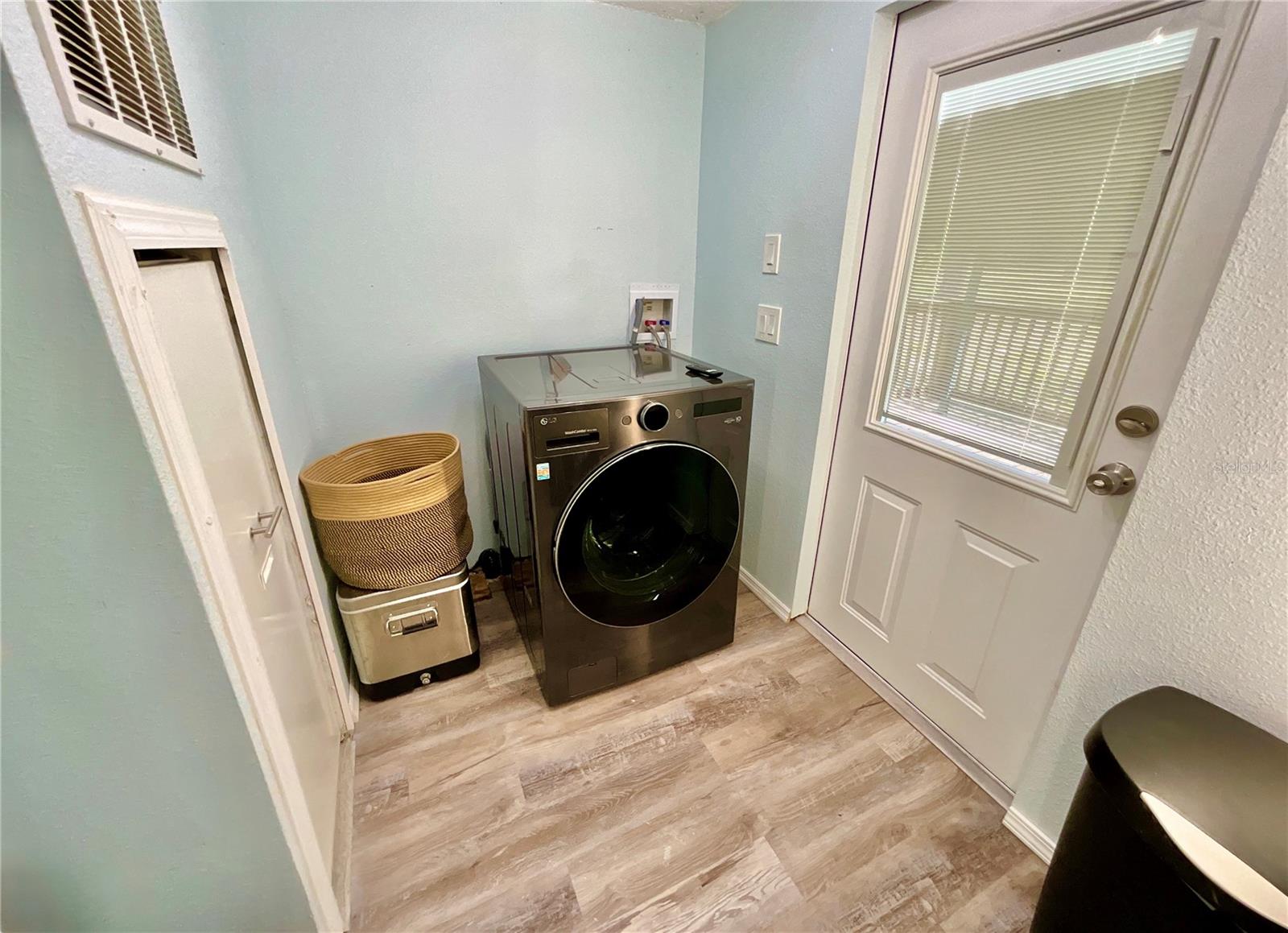 Image 29 of 64 For 175 Whirlwind Loop