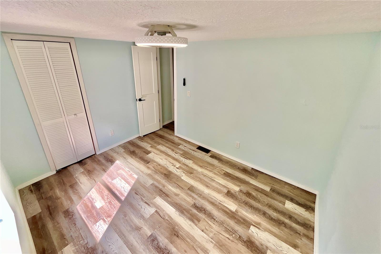 Image 34 of 64 For 175 Whirlwind Loop